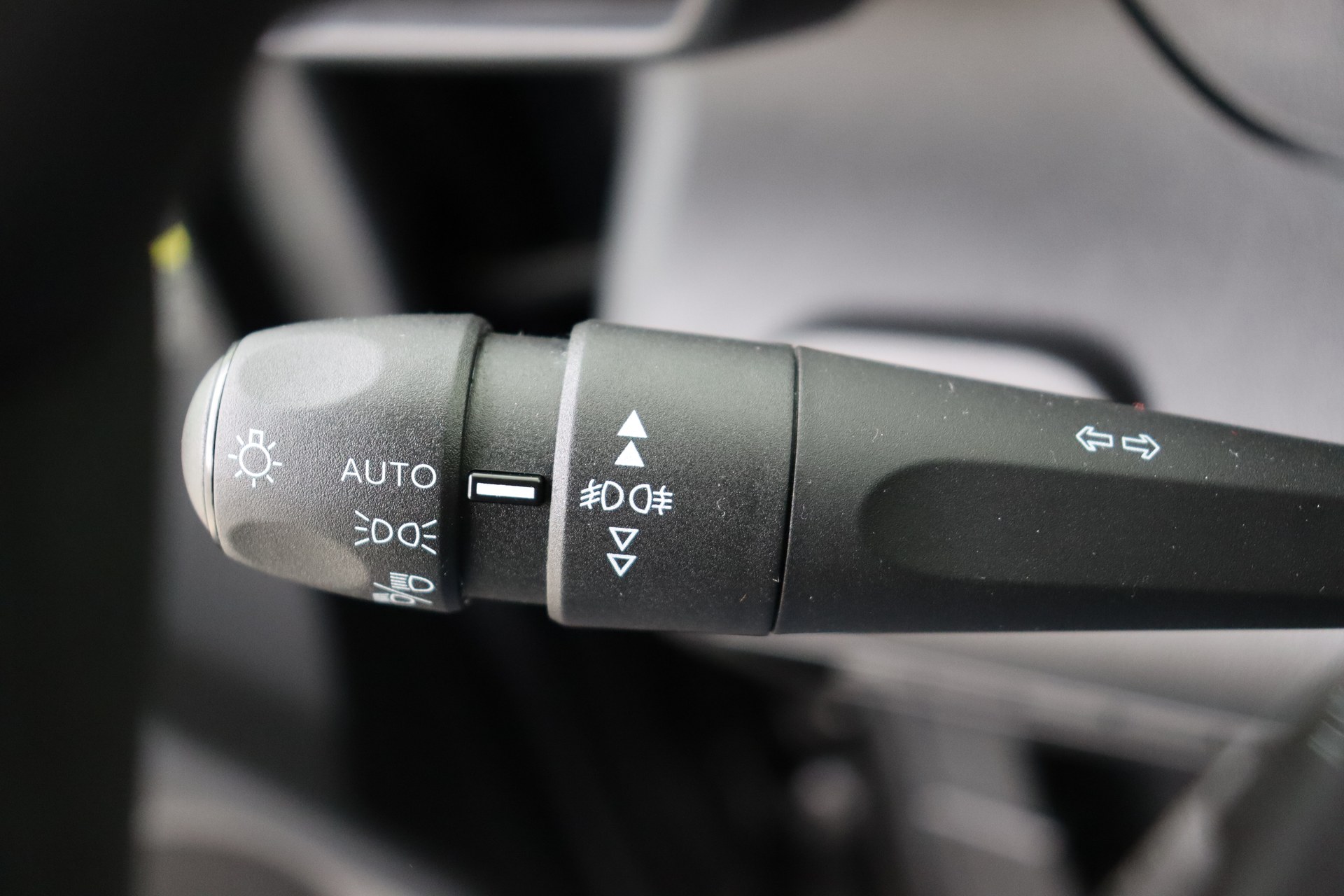 PEUGEOT e-Rifter 50 kWh 136ch Active