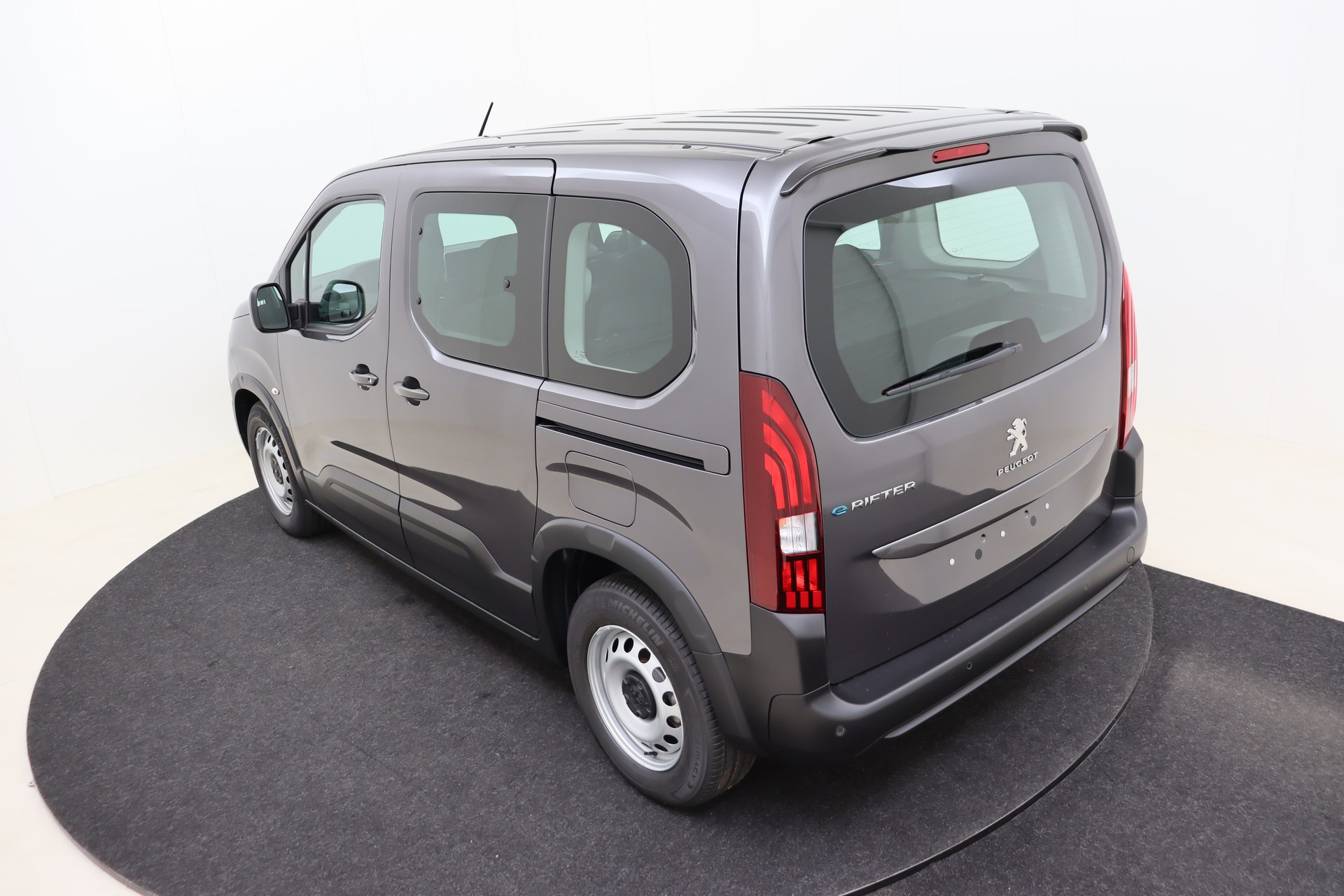 PEUGEOT e-Rifter 50 kWh 136ch Active