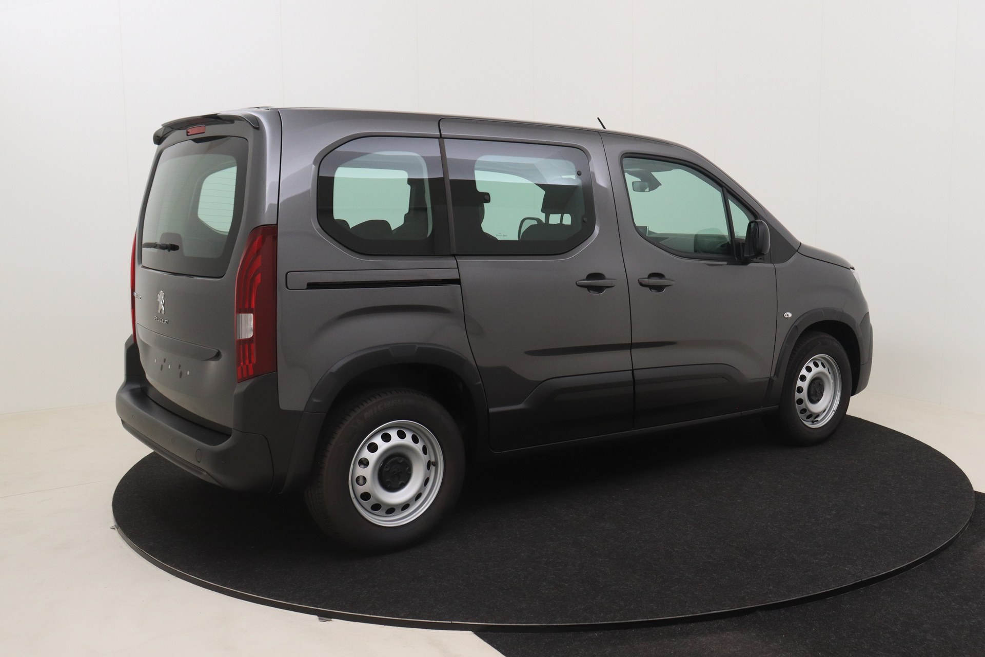PEUGEOT e-Rifter 50 kWh 136ch Active