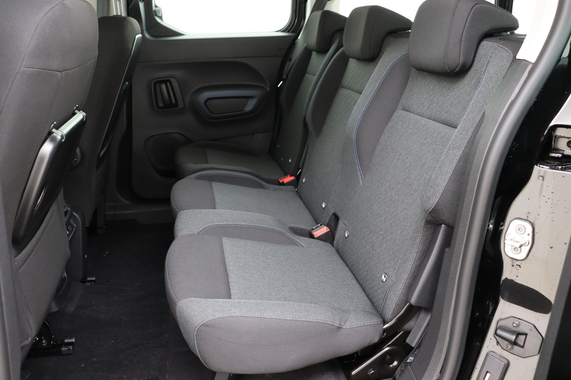PEUGEOT e-Rifter 50 kWh 136ch Allure