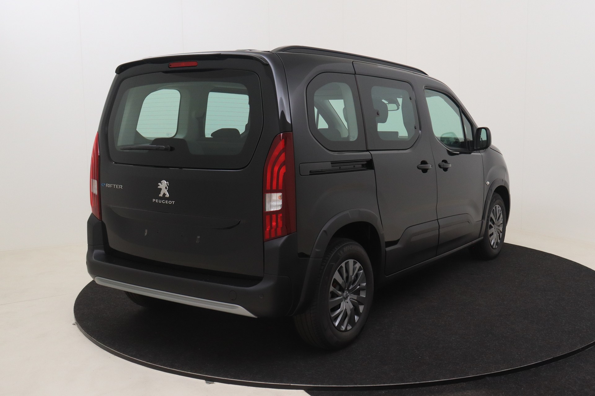PEUGEOT e-Rifter 50 kWh 136ch Allure