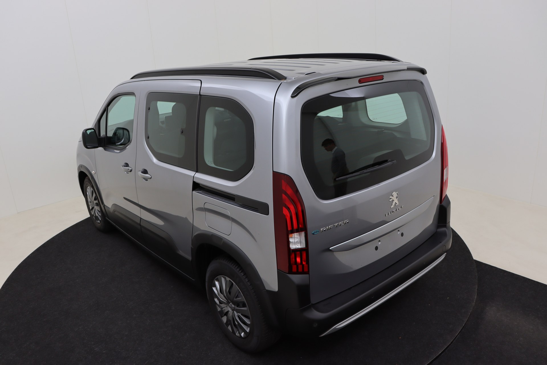 PEUGEOT e-Rifter 50 kWh 136ch Allure