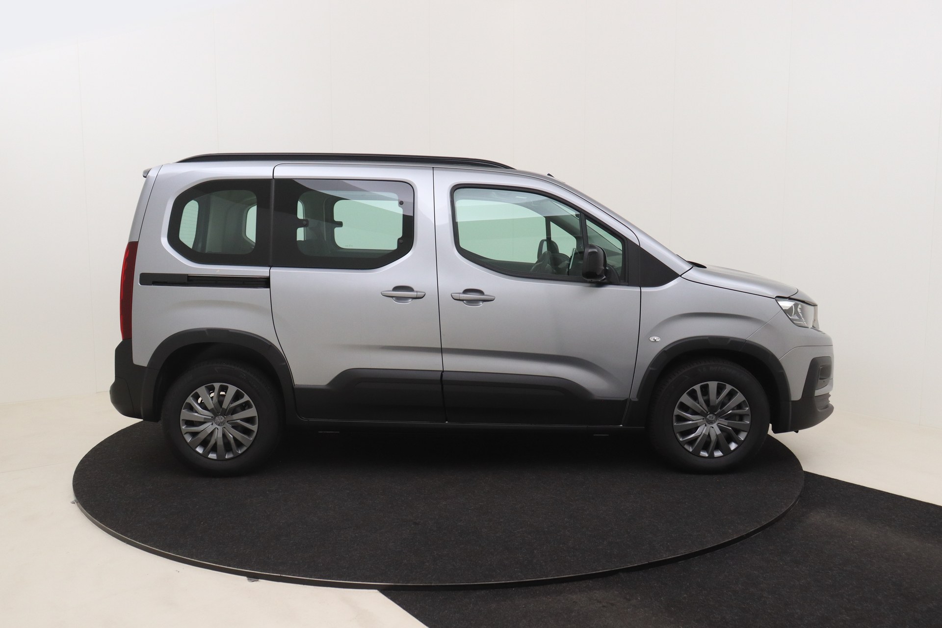 PEUGEOT e-Rifter 50 kWh 136ch Allure