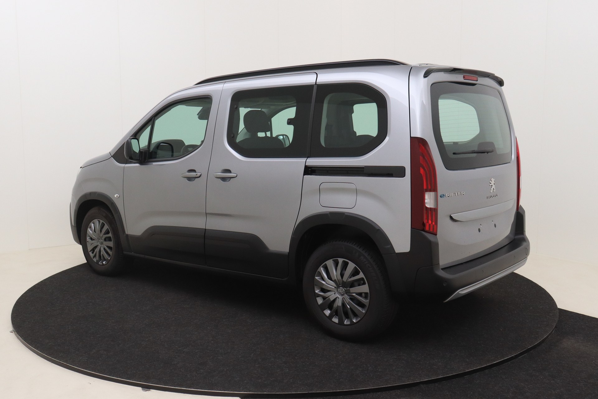 PEUGEOT e-Rifter 50 kWh 136ch Allure