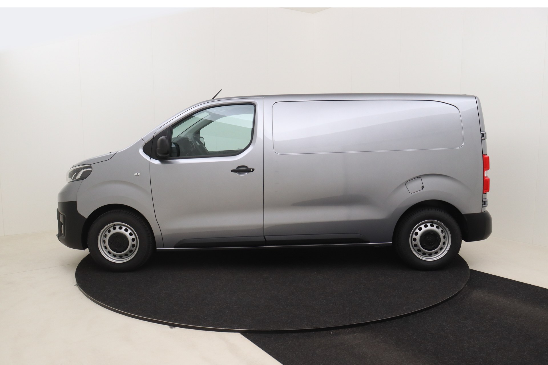 TOYOTA PROACE 1.5D 120ch 6MT Medium Active