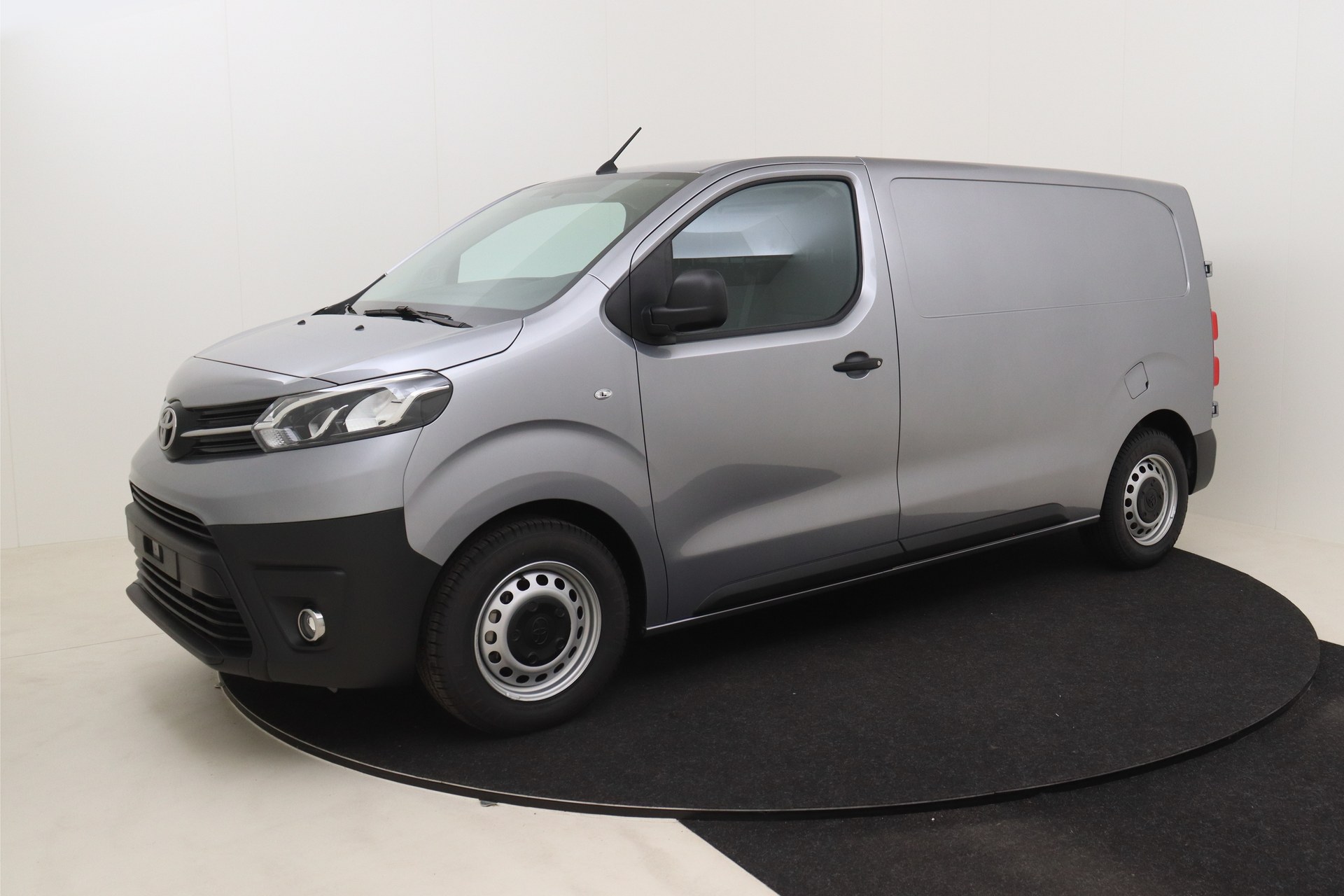 TOYOTA PROACE 1.5D 120ch 6MT Medium Active