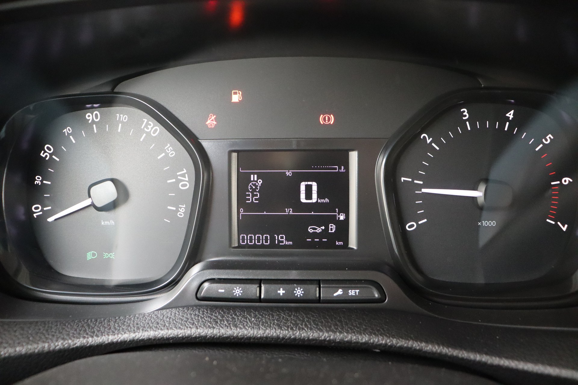 TOYOTA PROACE 1.5D 120ch 6MT Medium Active
