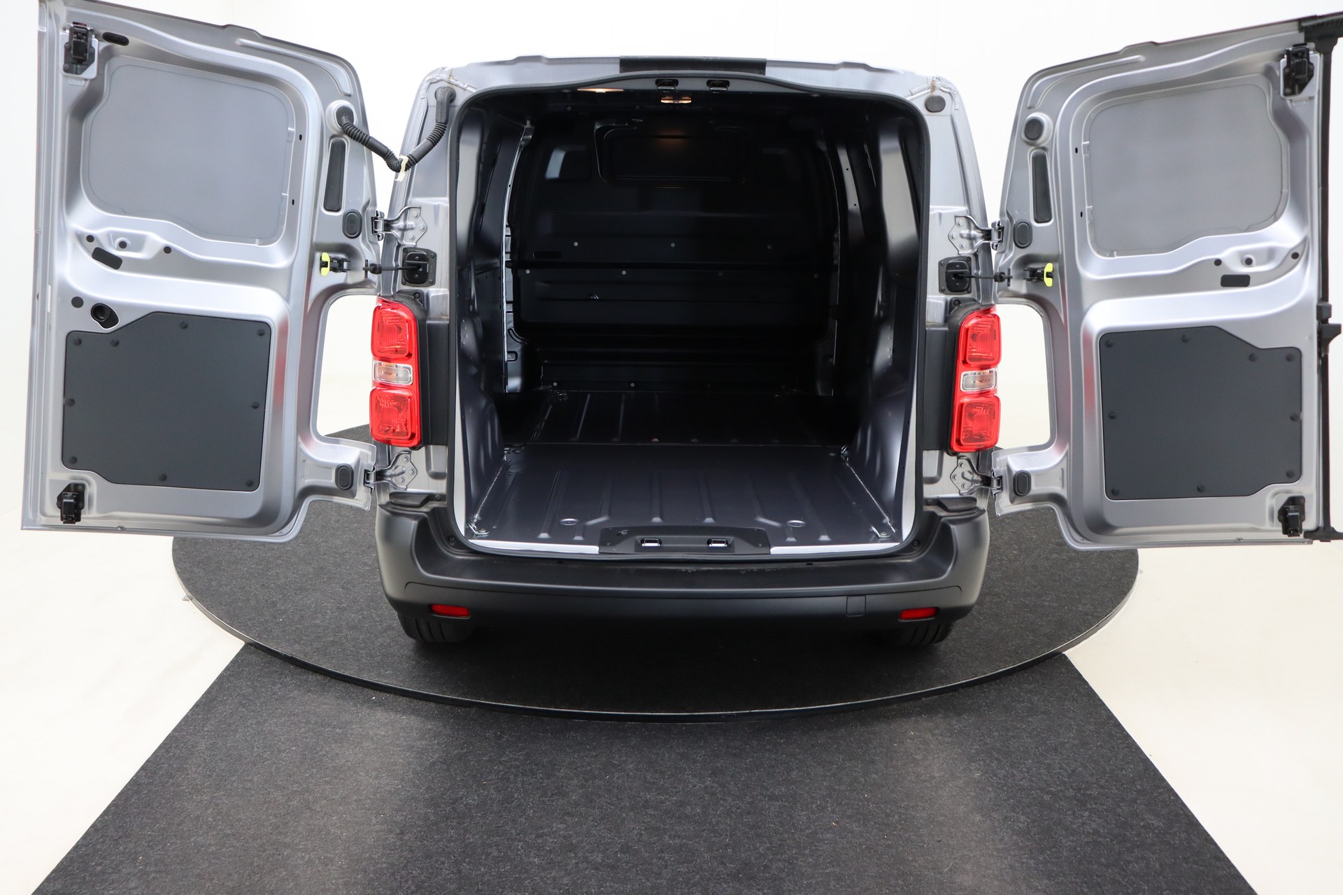 TOYOTA PROACE 1.5D 120ch 6MT Medium Active