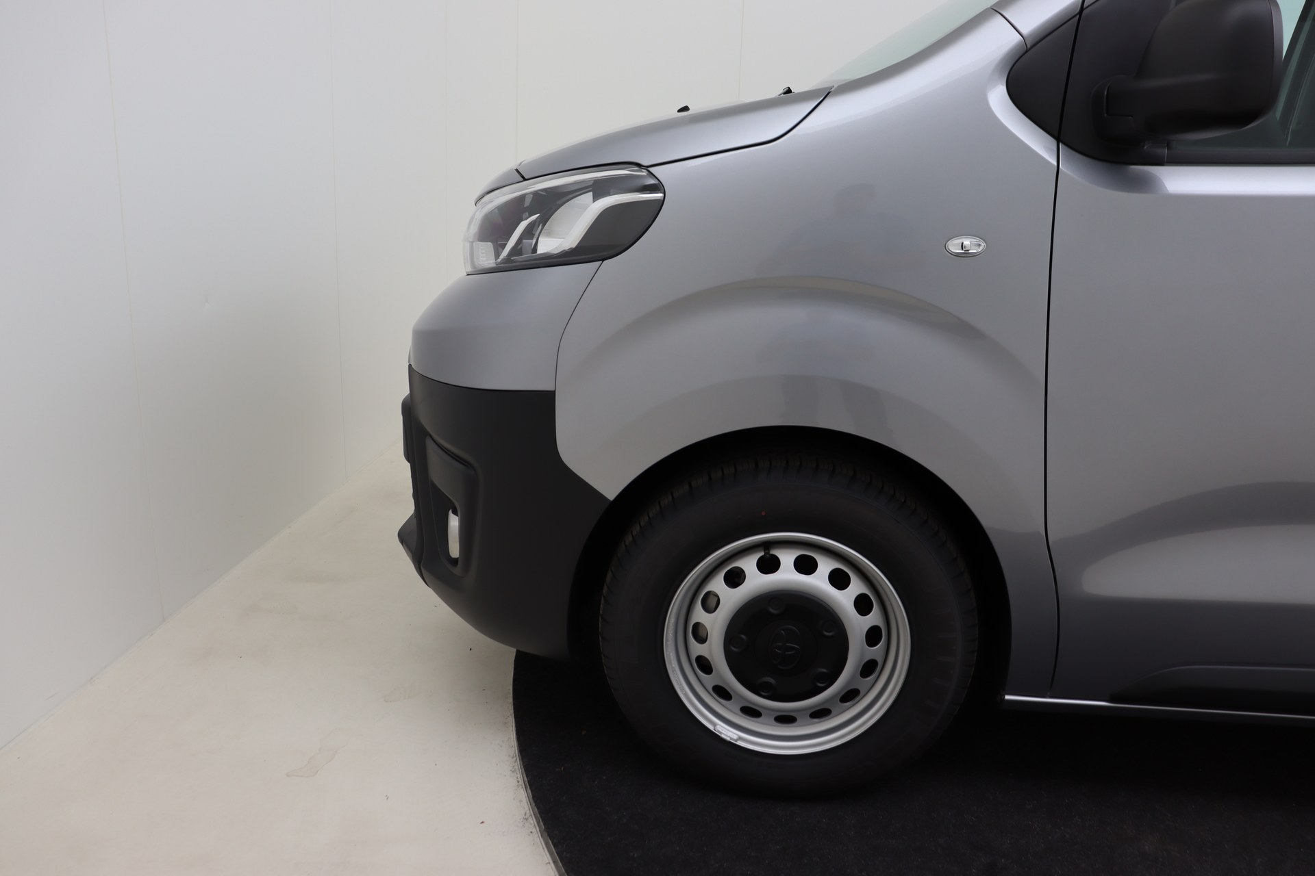 TOYOTA PROACE 1.5D 120ch 6MT Medium Active