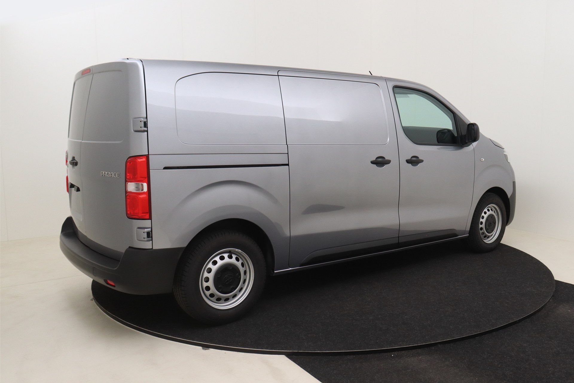 TOYOTA PROACE 1.5D 120ch 6MT Medium Active