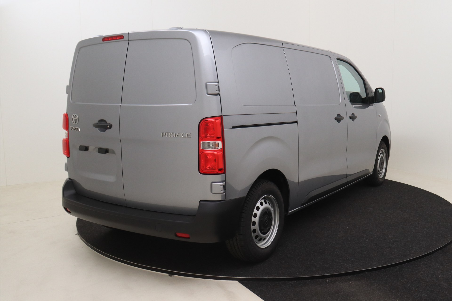 TOYOTA PROACE 1.5D 120ch 6MT Medium Active