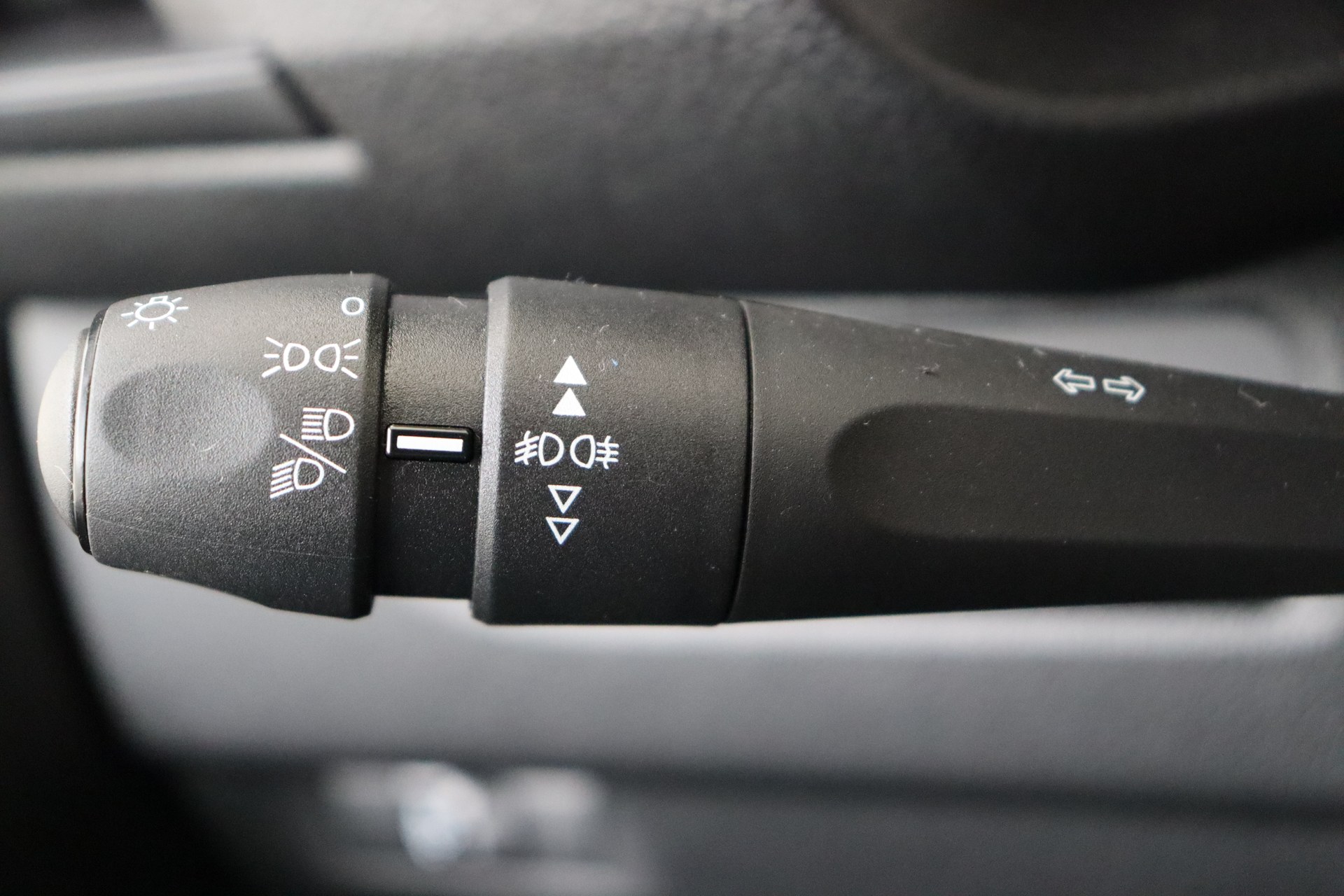 TOYOTA PROACE 1.5D 120ch 6MT Medium Active