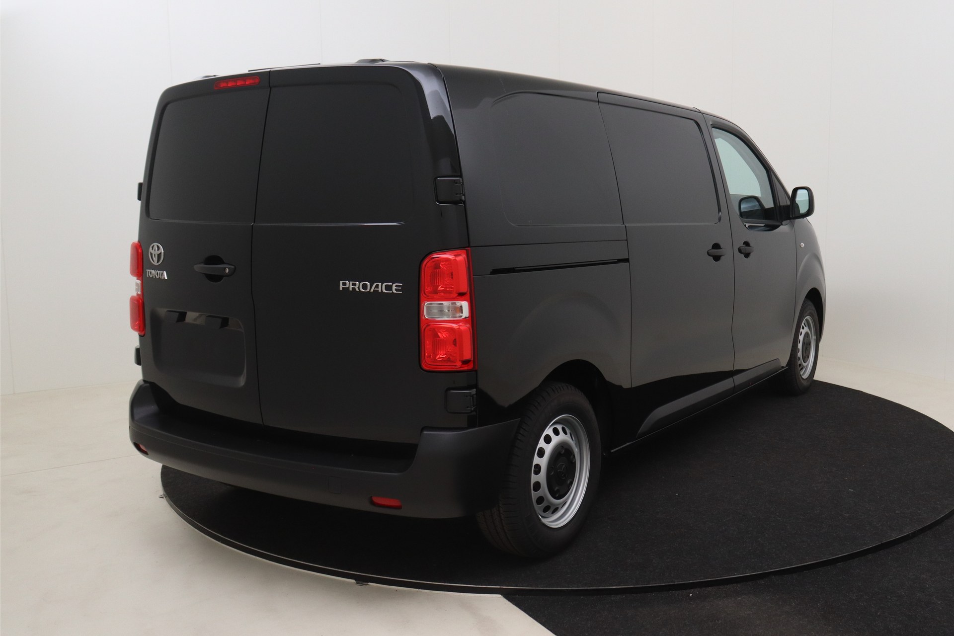 TOYOTA PROACE 1.5D 120ch 6MT Medium Active