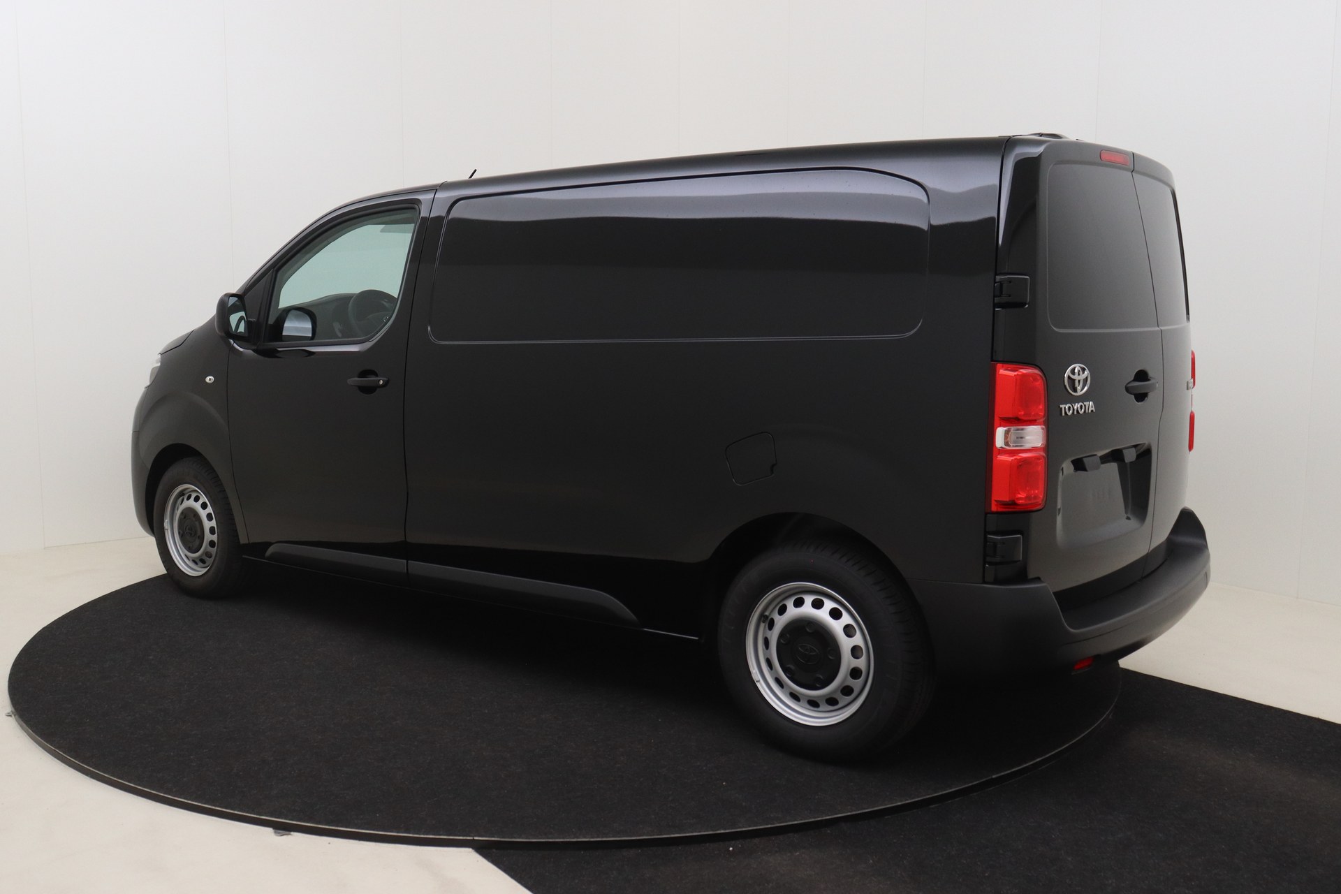 TOYOTA PROACE 1.5D 120ch 6MT Medium Active