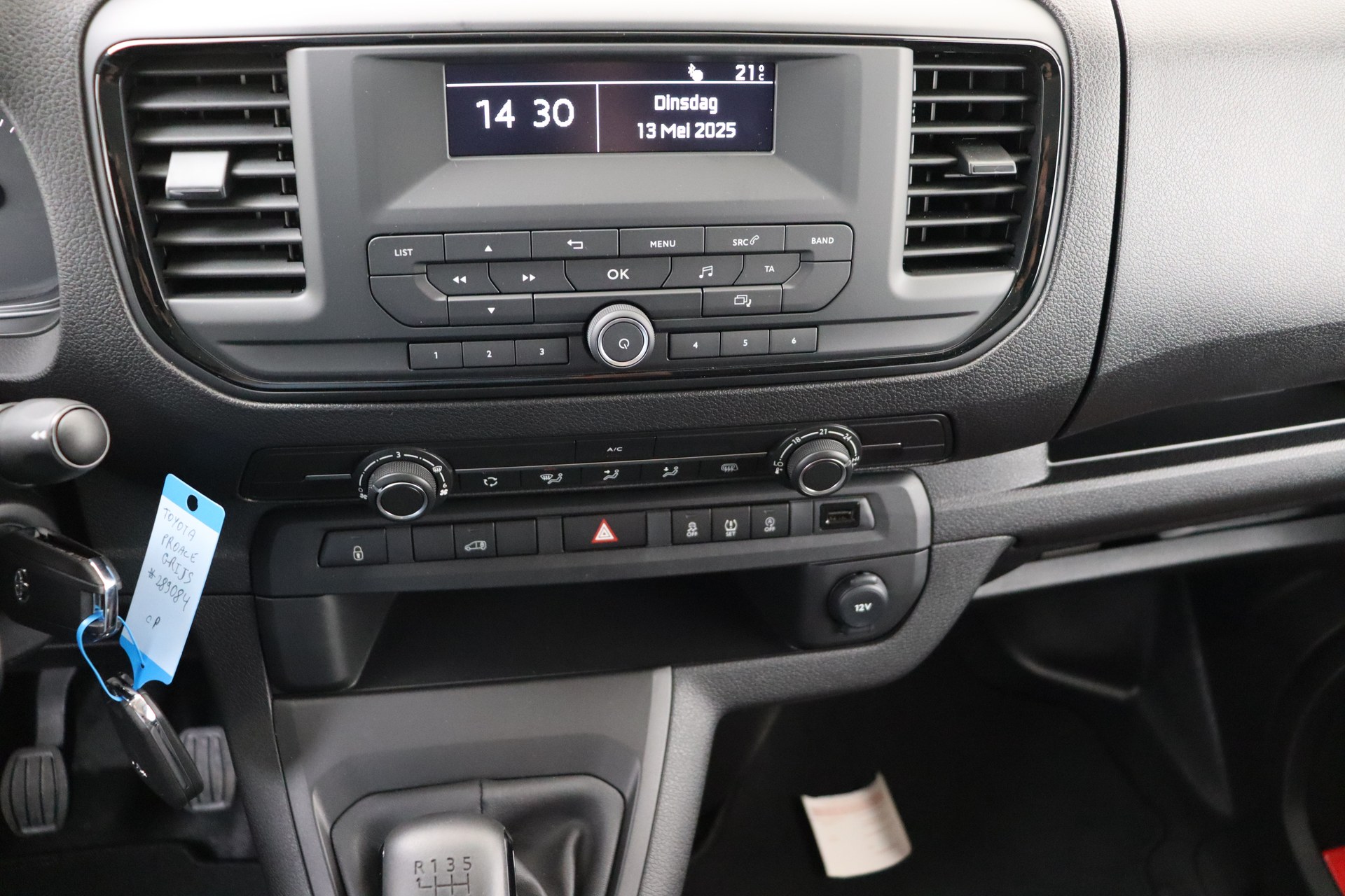 TOYOTA PROACE 1.5D 120ch 6MT Medium Active