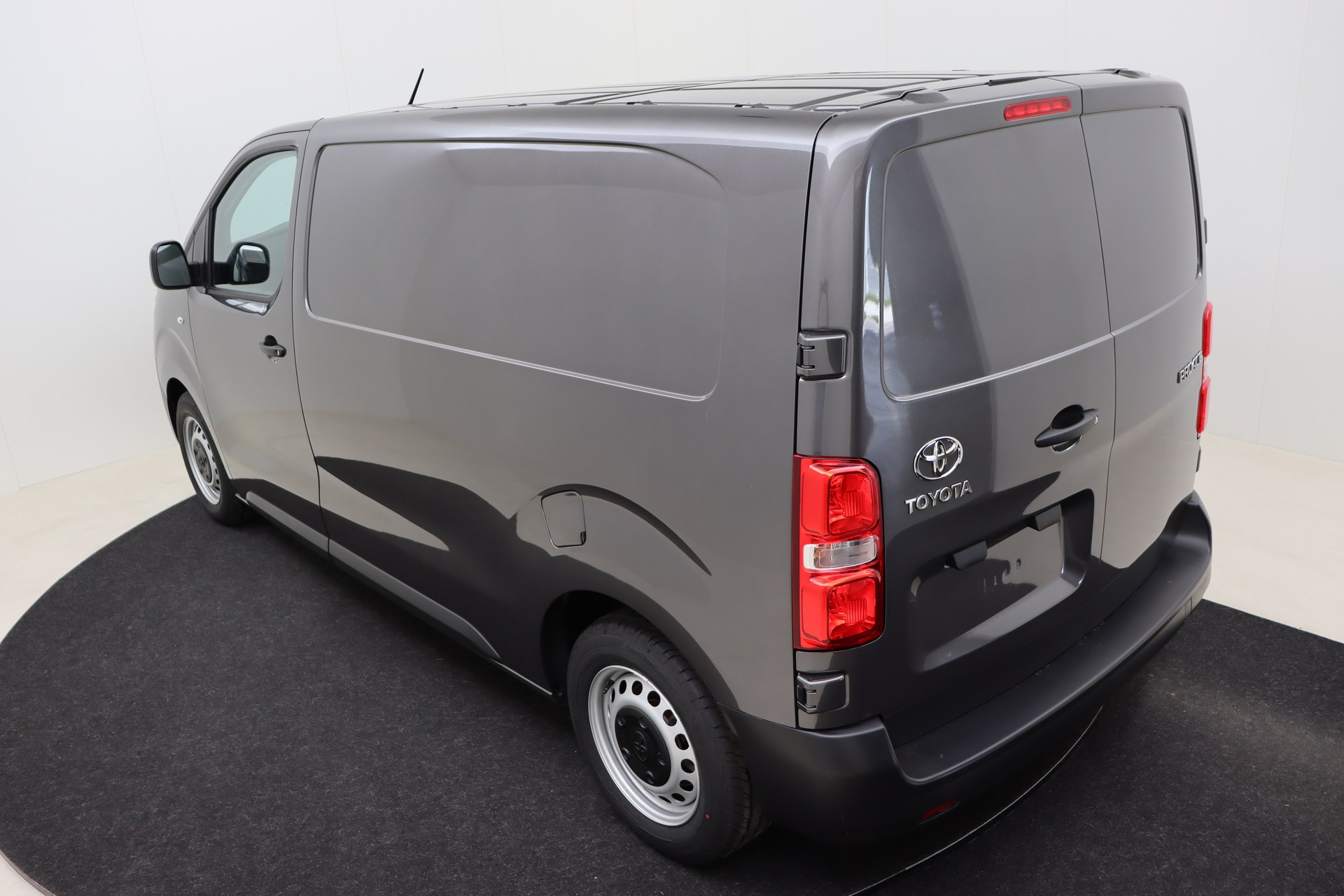 TOYOTA PROACE 1.5D 120ch 6MT Medium Active