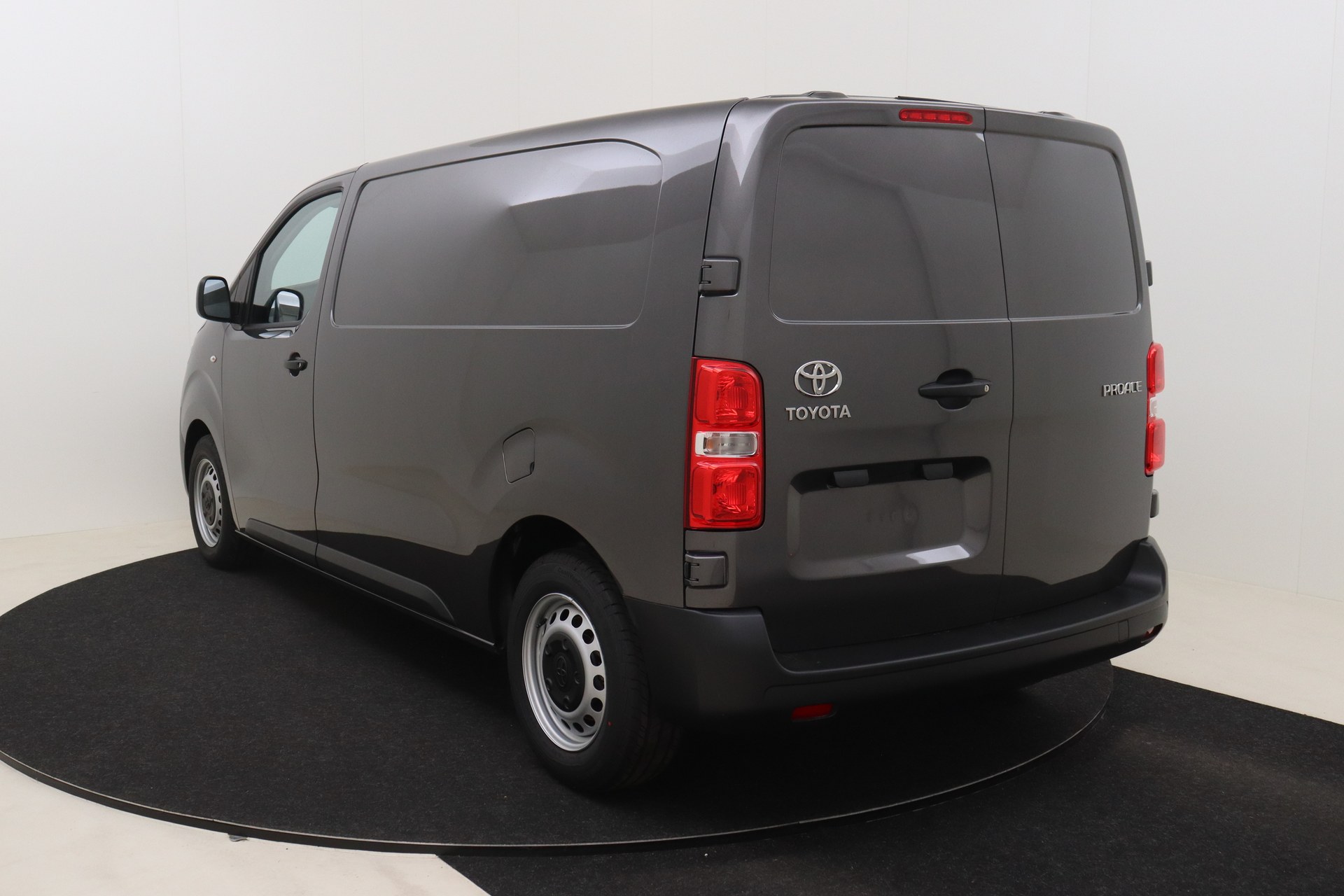 TOYOTA PROACE 1.5D 120ch 6MT Medium Active