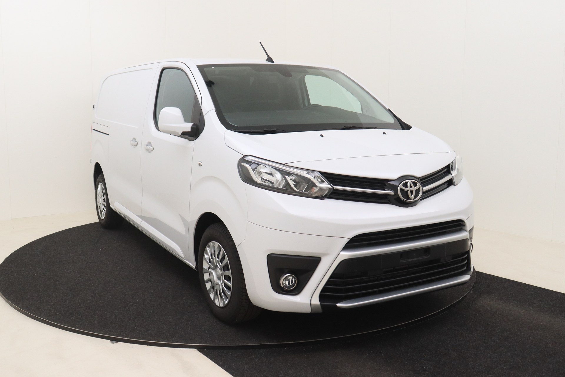 TOYOTA PROACE 2.0D 144ch 6MT Medium Comfort
