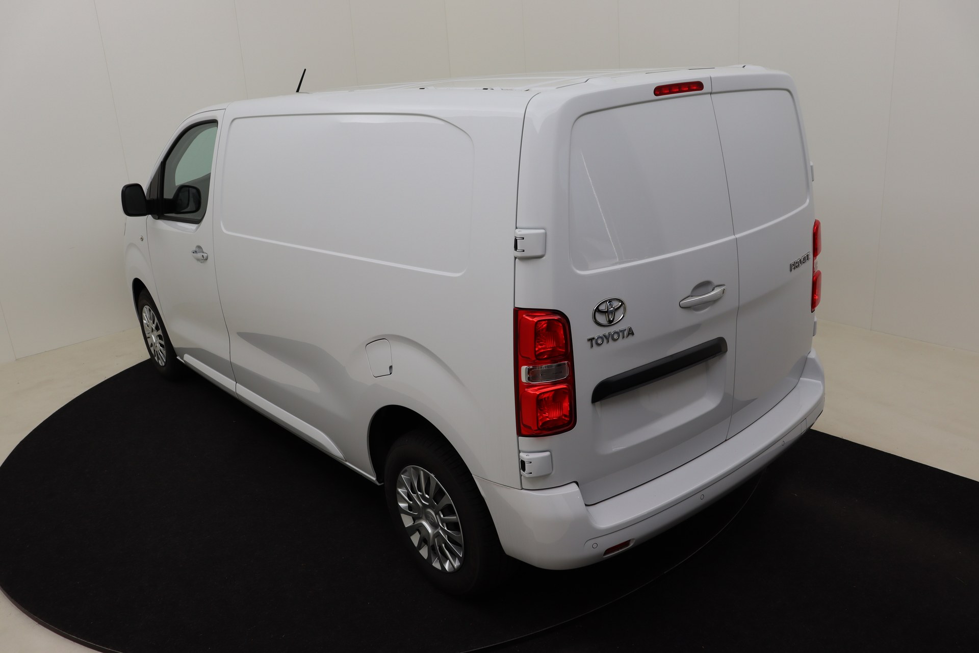 TOYOTA PROACE 2.0D 144ch 6MT Medium Comfort