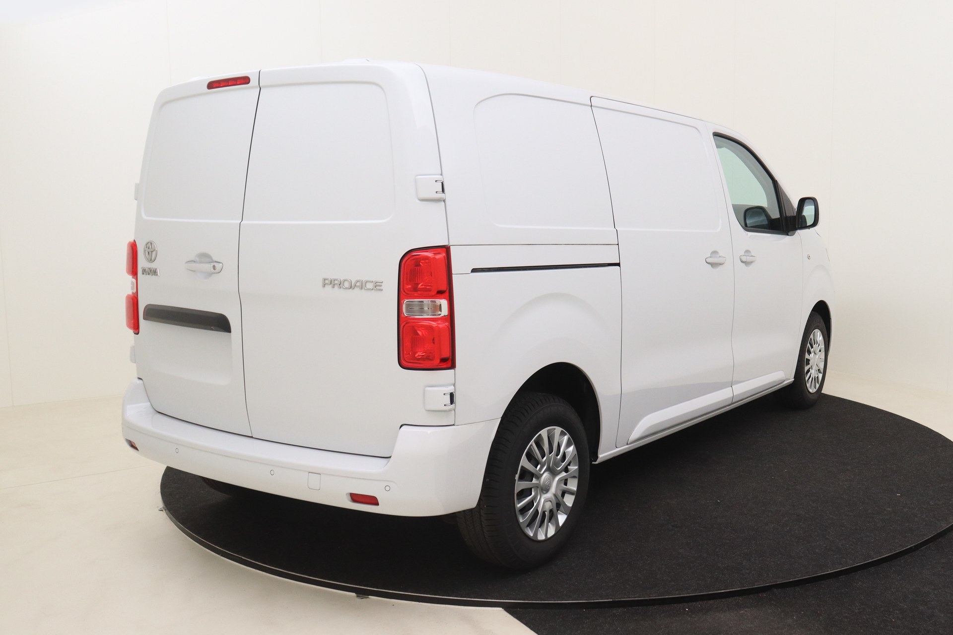 TOYOTA PROACE 2.0D 144ch 6MT Medium Comfort