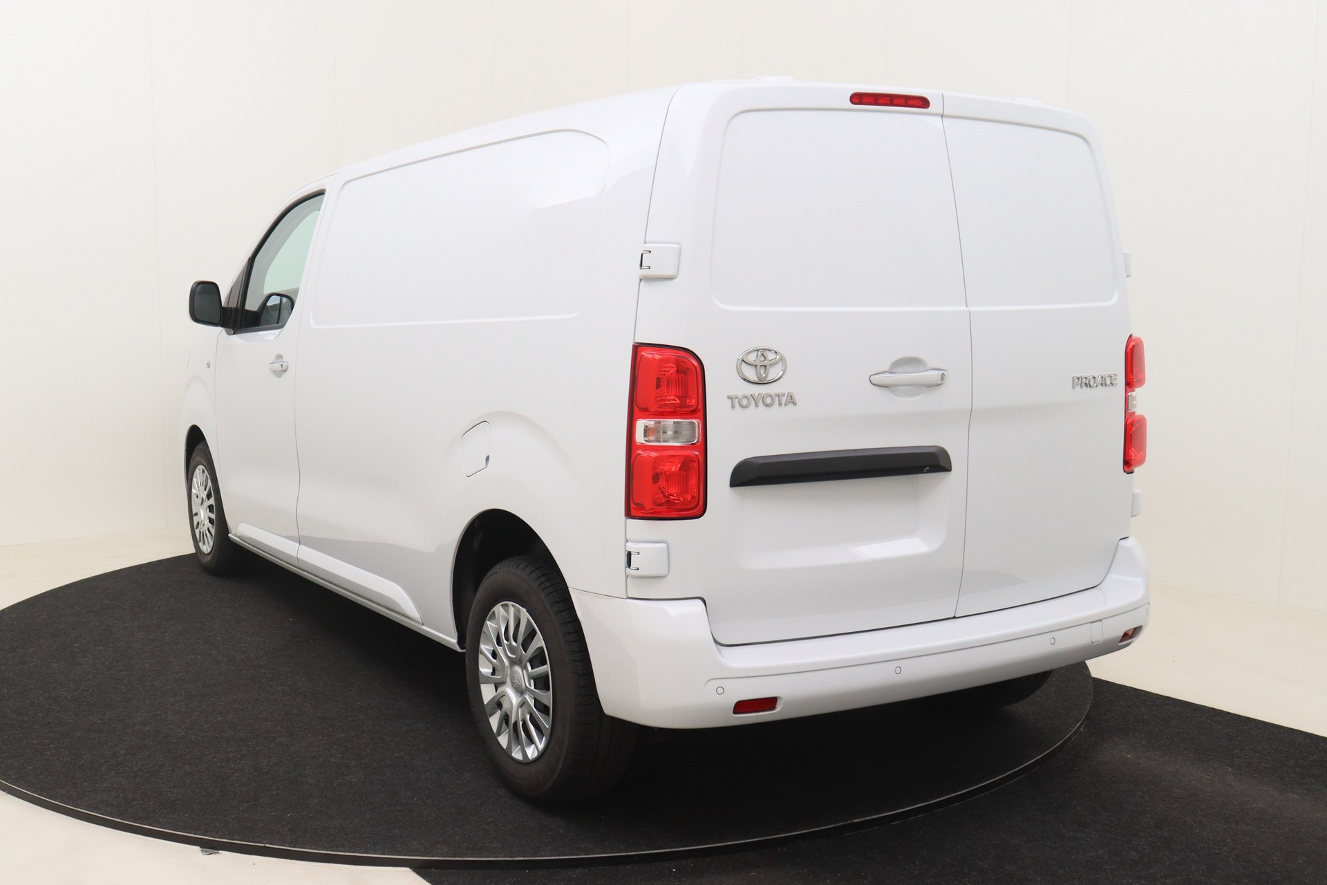 TOYOTA PROACE 2.0D 144ch 6MT Medium Comfort