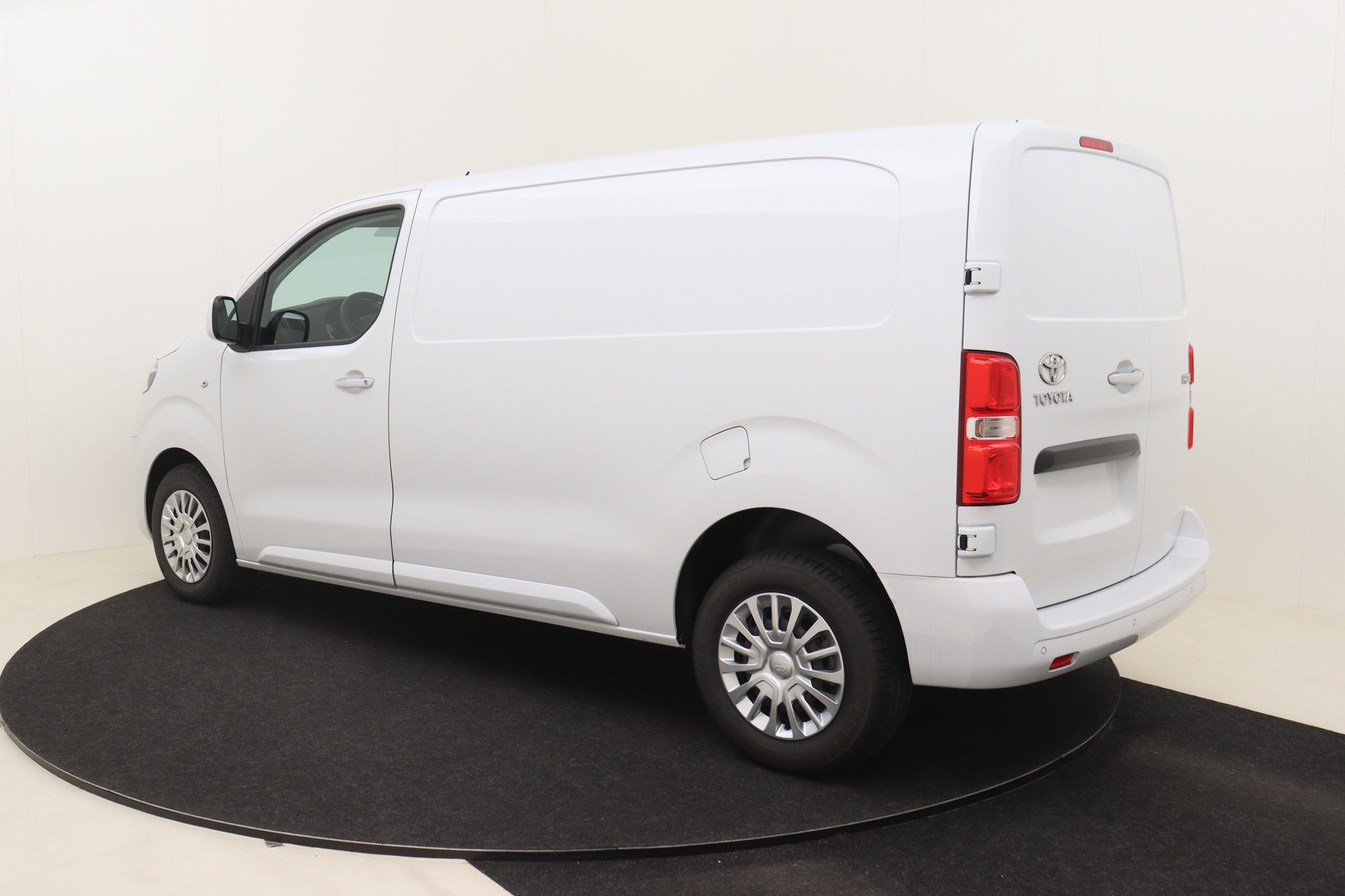TOYOTA PROACE 2.0D 144ch 6MT Medium Comfort