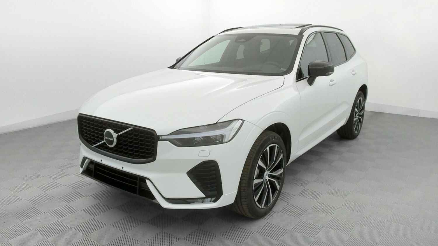 VOLVO XC60   II B4 197ch Ultimate Style Dark Geartronic