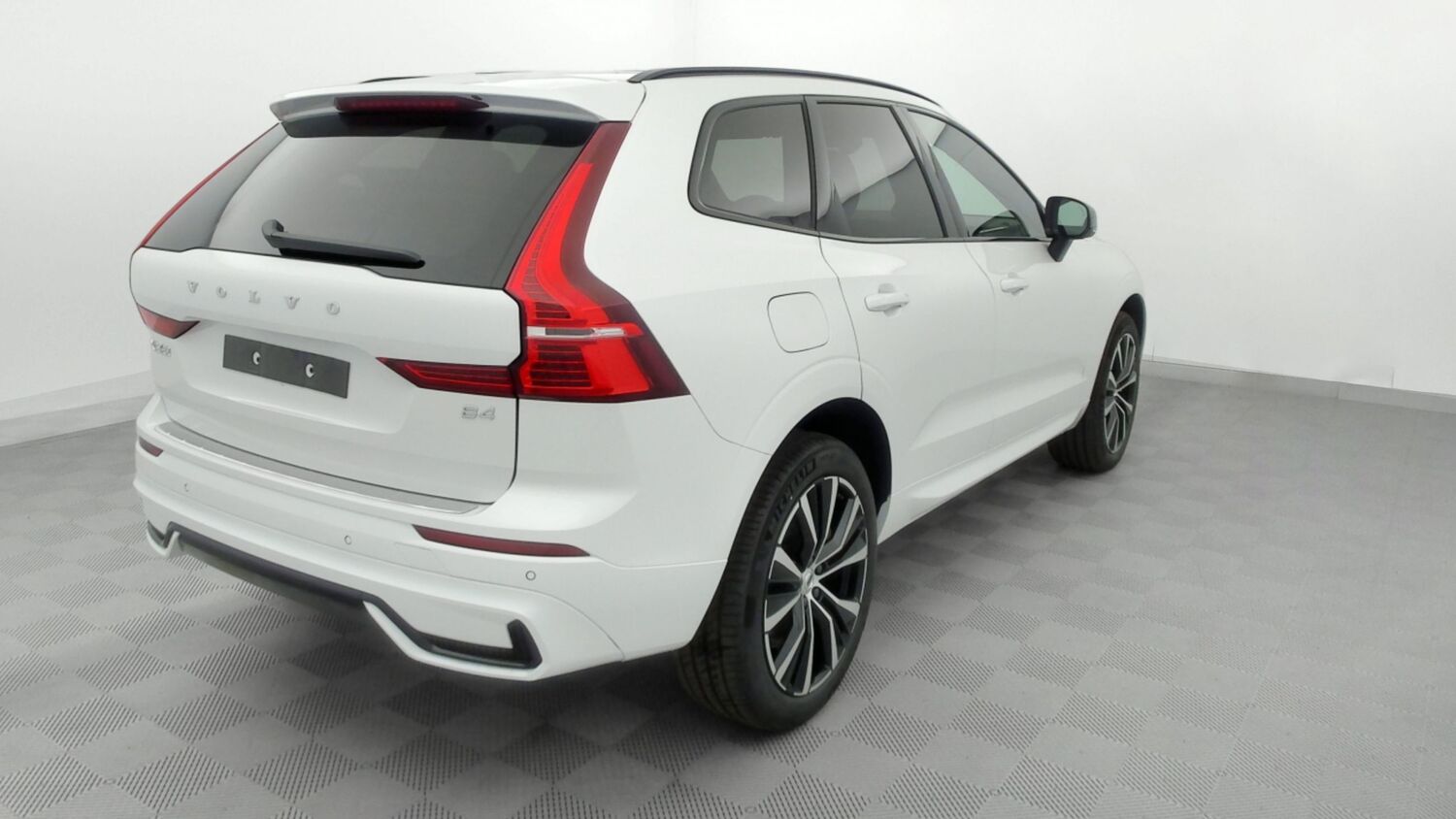 VOLVO XC60   II B4 197ch Ultimate Style Dark Geartronic