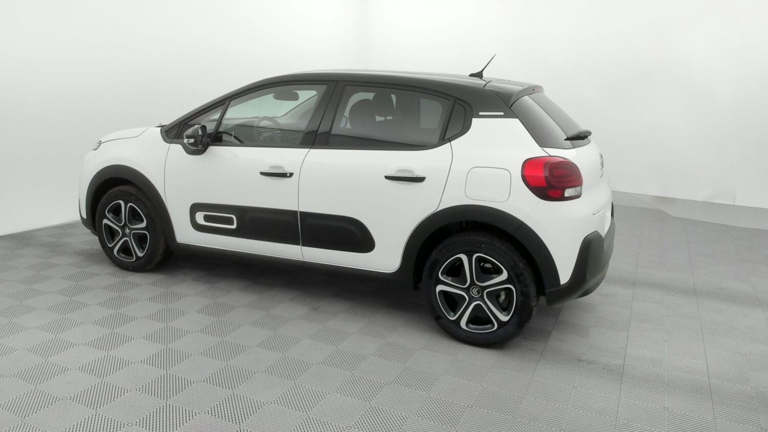 CITROEN C3   III 1.2 PureTech 110ch Shine