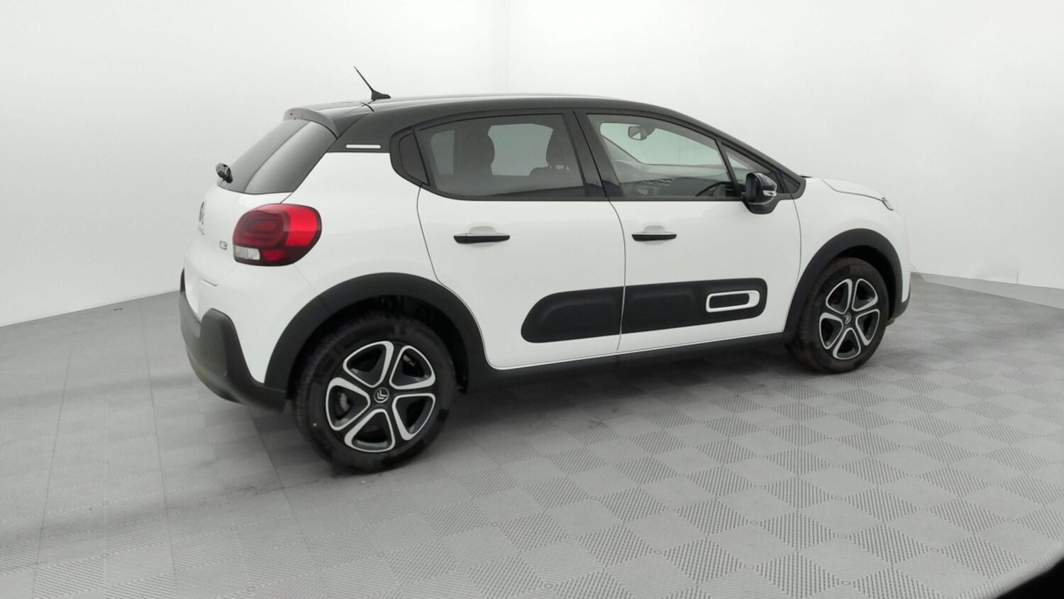 CITROEN C3   III 1.2 PureTech 110ch Shine