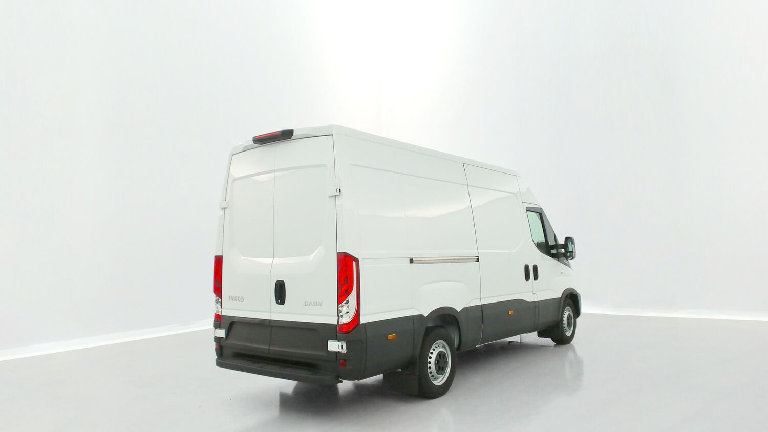 IVECO DAILY   35S16A8 3520L 2.3 156ch 12m³ Hi-Matic