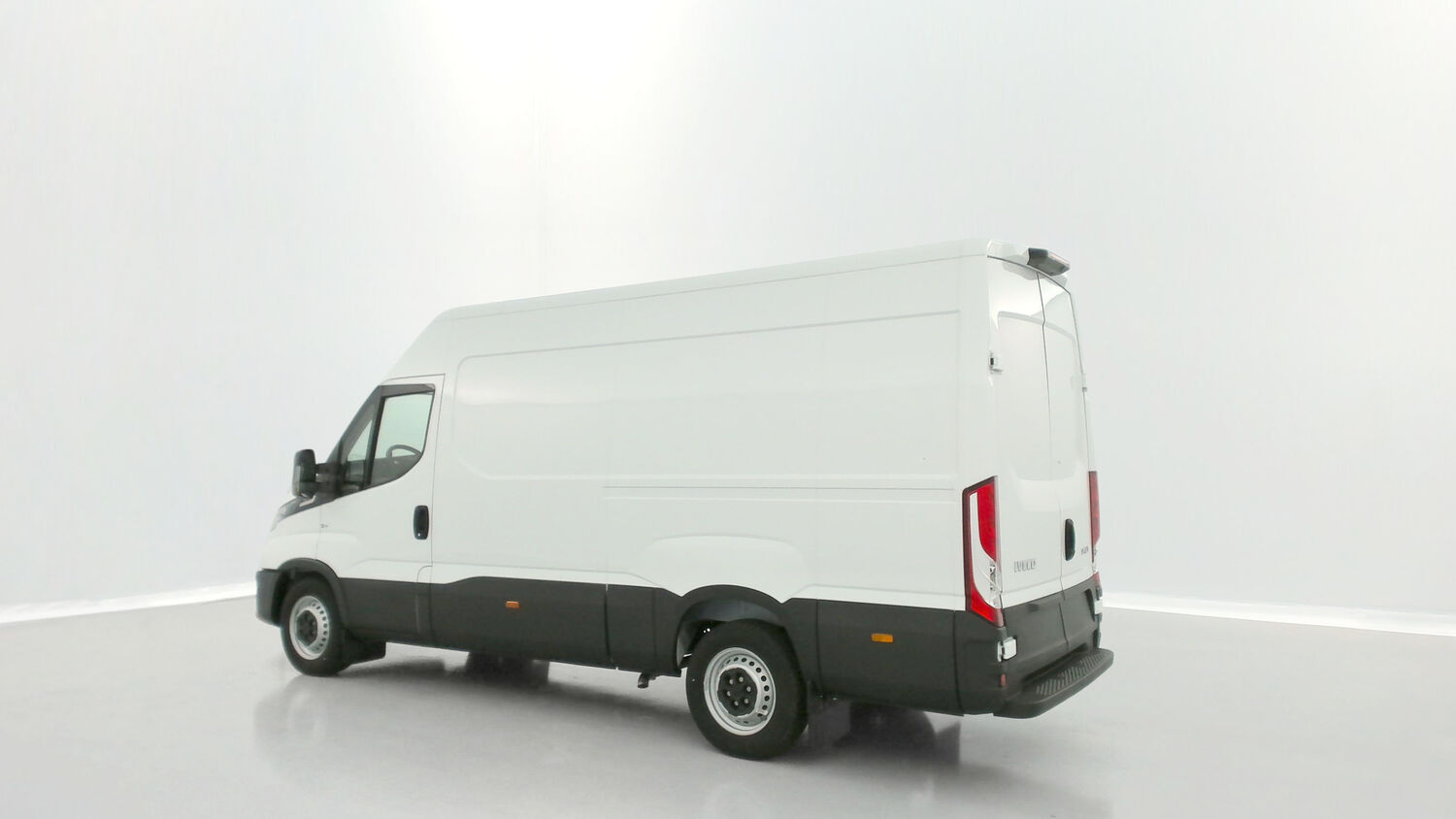 IVECO DAILY   35S16A8 3520L 2.3 156ch 12m³ Hi-Matic