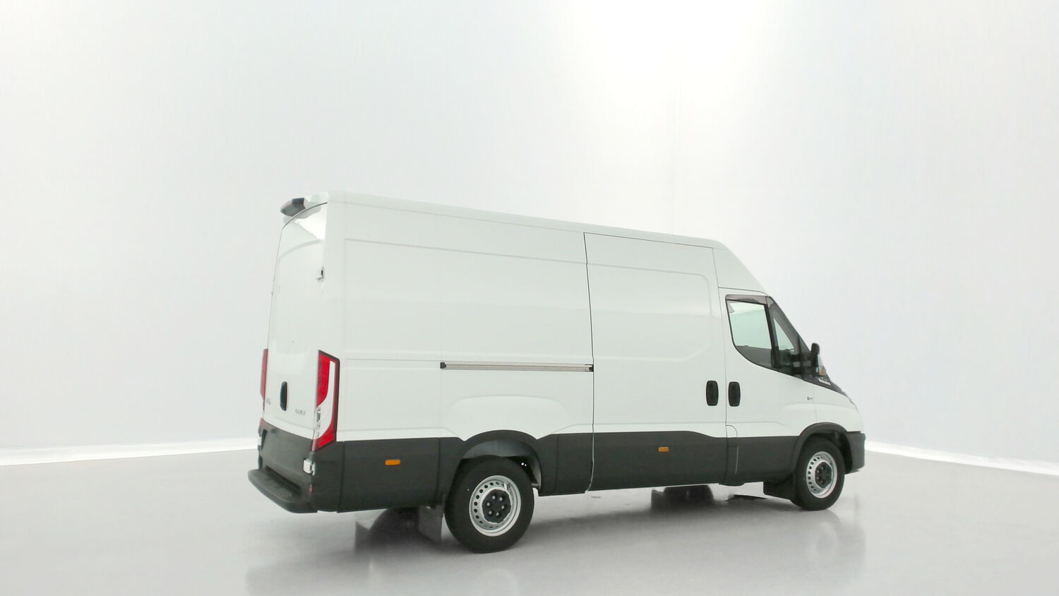 IVECO DAILY   35S16A8 3520L 2.3 156ch 12m³ Hi-Matic