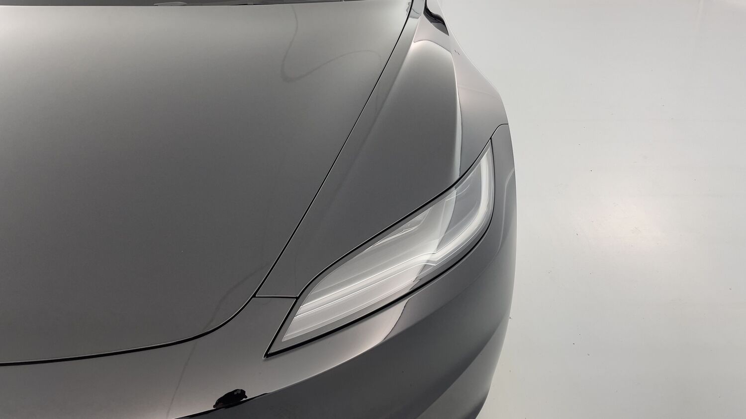 TESLA MODEL 3   II Standard Propulsion (513km)