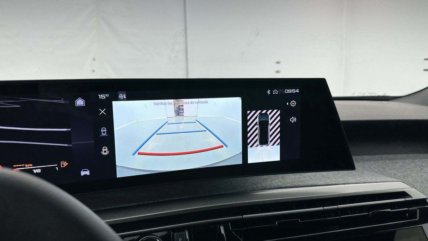 PEUGEOT 3008 Hybrid 136ch Allure e-DCS6 + Pack Panoramic Navigation