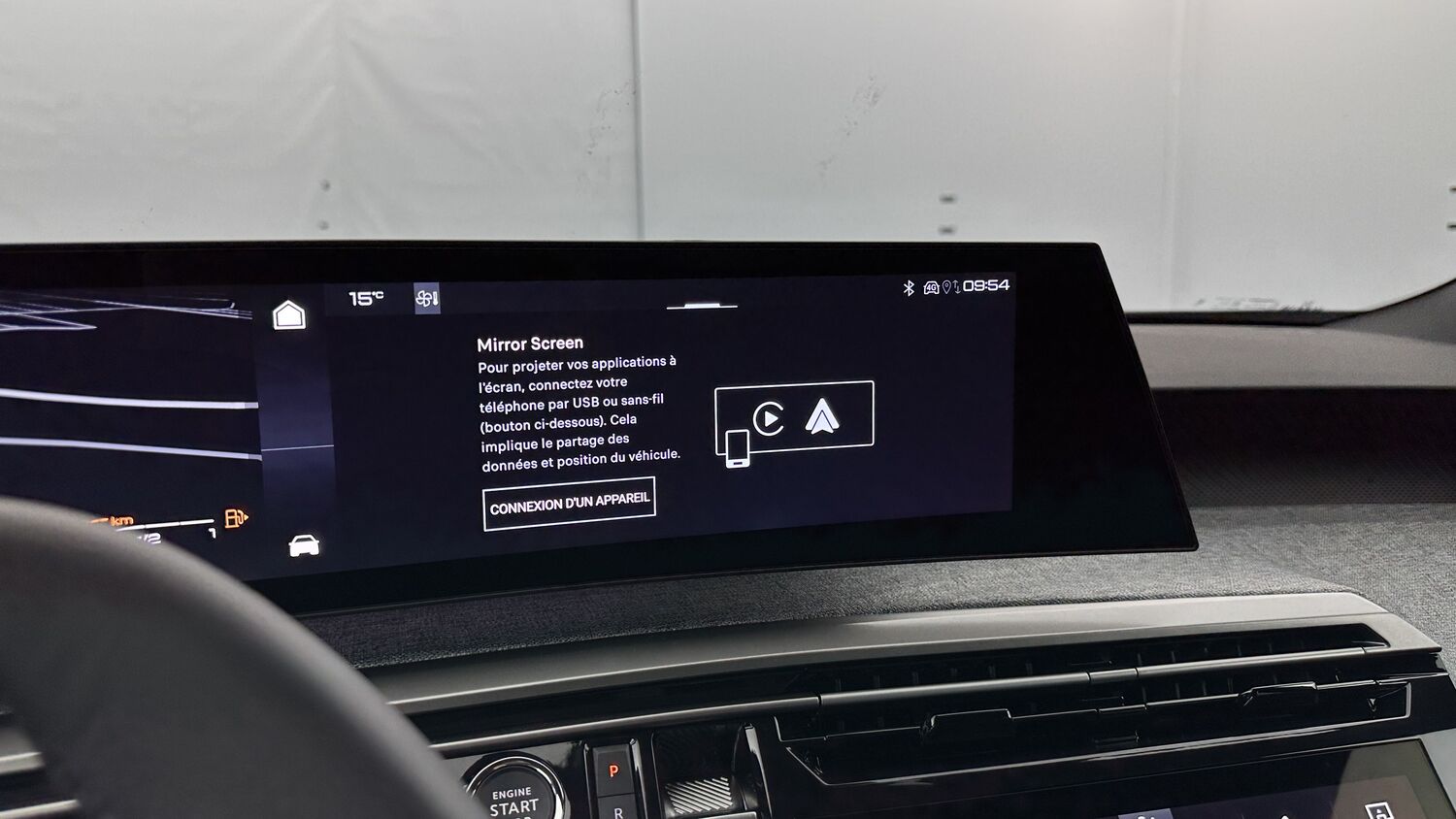 PEUGEOT 3008 Hybrid 136ch Allure e-DCS6 + Pack Panoramic Navigation