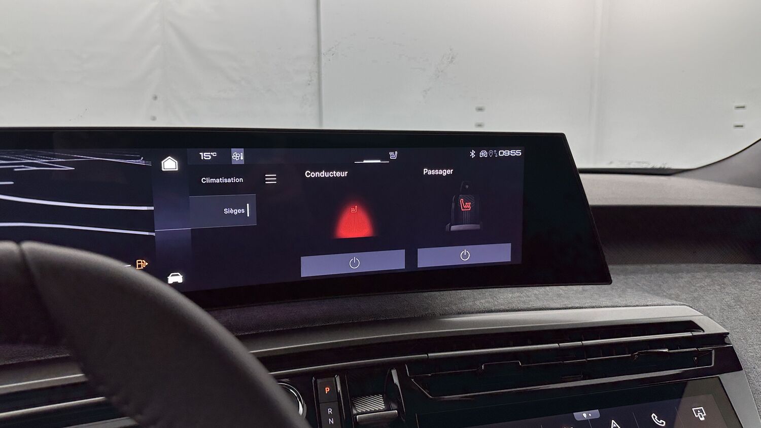 PEUGEOT 3008 Hybrid 136ch Allure e-DCS6 + Pack Panoramic Navigation