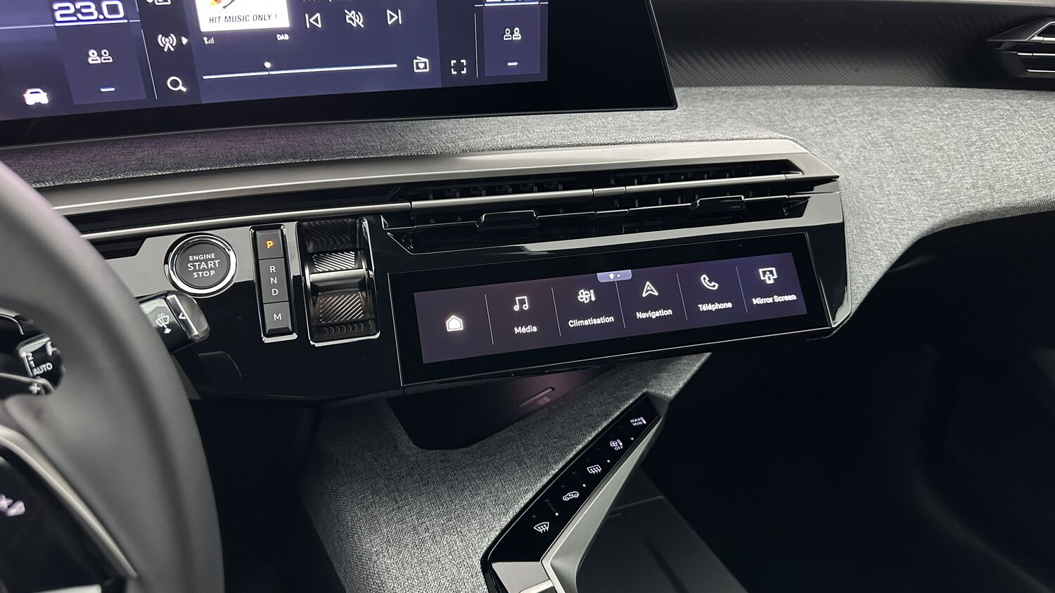 PEUGEOT 3008 Hybrid 136ch Allure e-DCS6 + Pack Panoramic Navigation