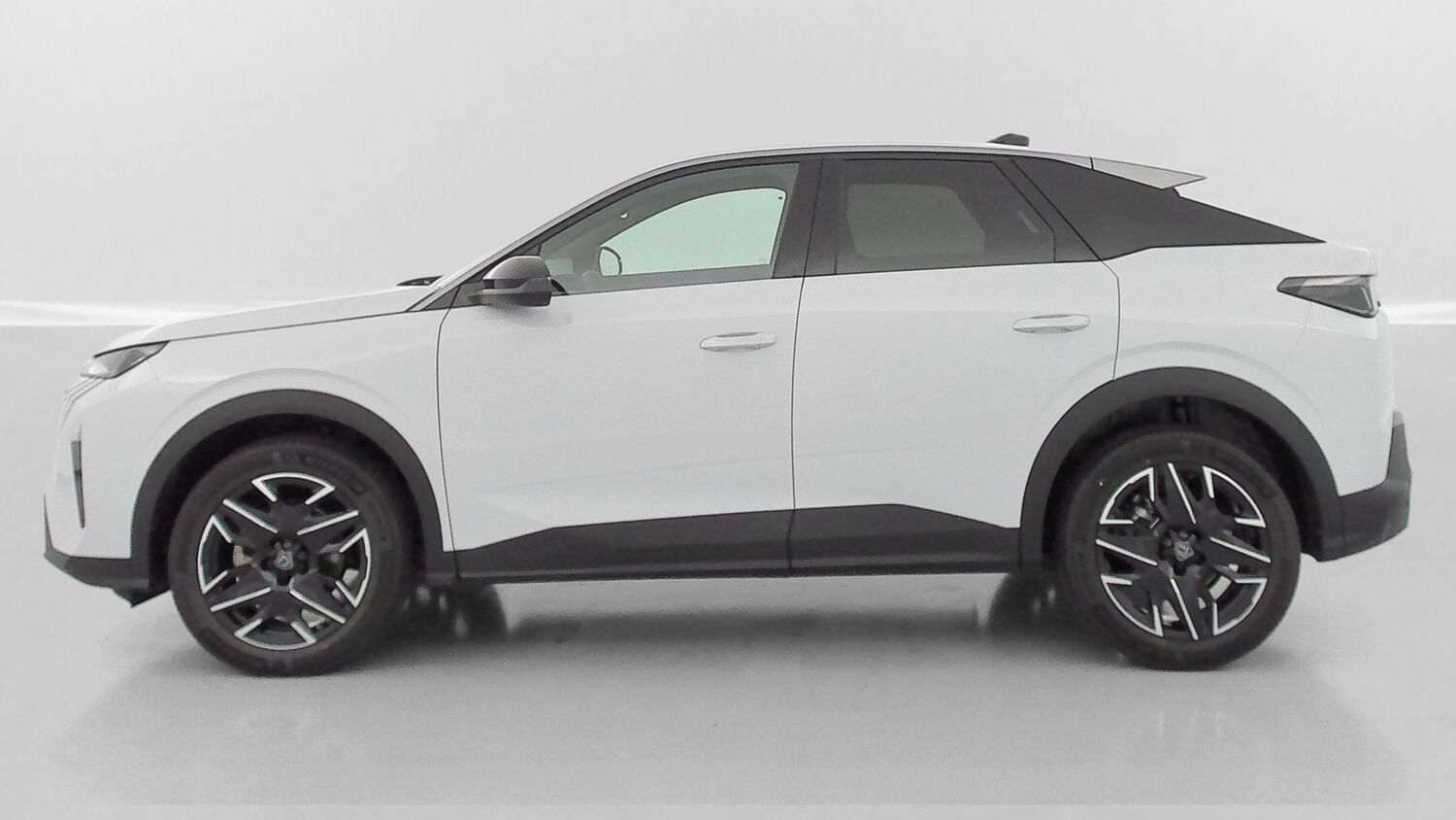 PEUGEOT 3008 Hybrid 136ch Allure e-DCS6 + Pack Panoramic Navigation