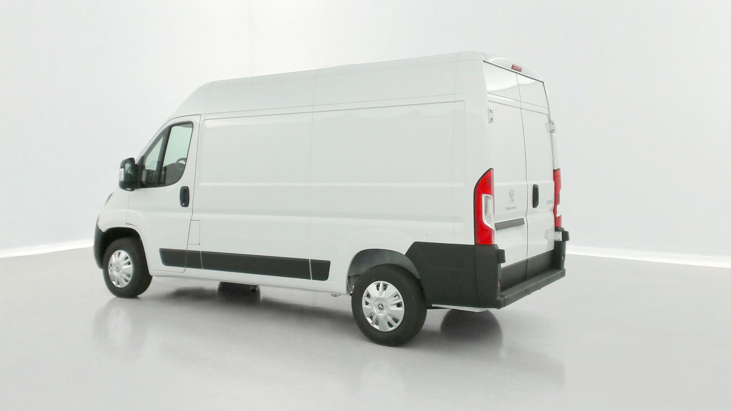 PEUGEOT BOXER   II L2H2 3.3 2.2 BlueHDi 140ch