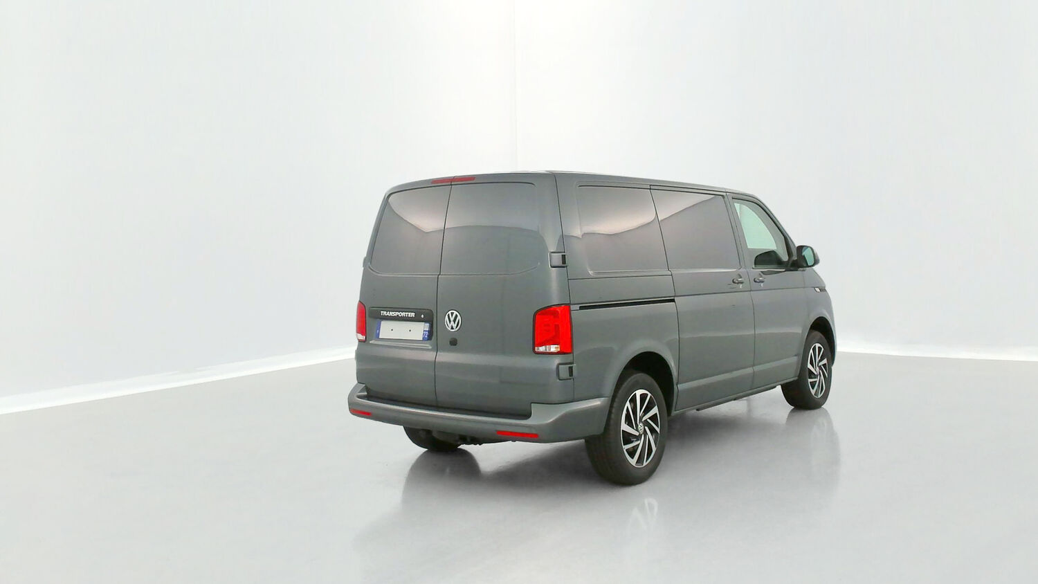 VOLKSWAGEN TRANSPORTER   T6.1 VAN 2.8T L1H1 2.0 TDI 204ch Business Plus DSG7