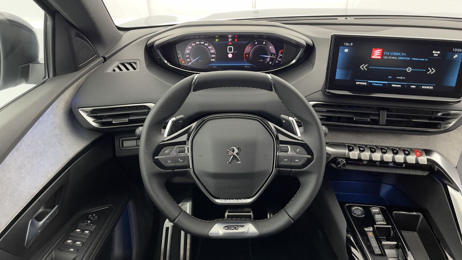 PEUGEOT 5008   III 1.5 BlueHDi 130ch GT EAT8