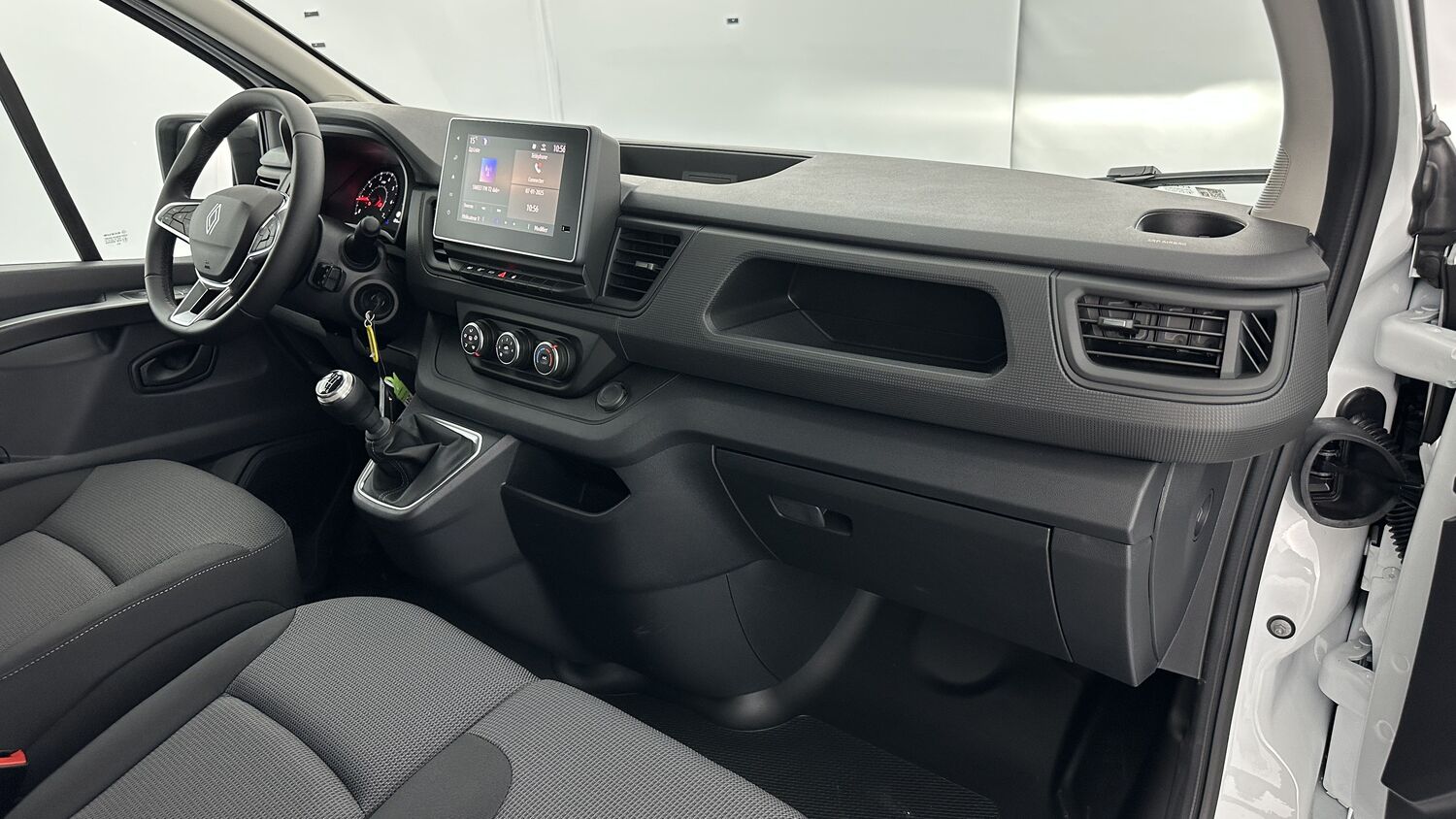 RENAULT TRAFIC III (3) L1H1 2800 2.0 Blue dCi 130ch Advance