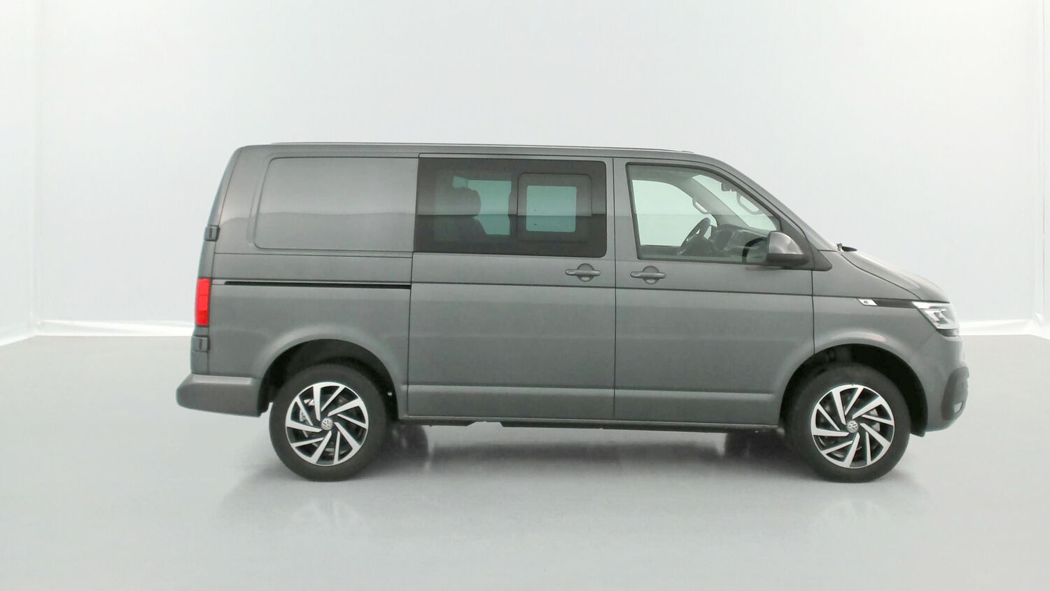 VOLKSWAGEN TRANSPORTER T 6.1 PROCAB L1 2.0 TDI 150ch Business Plus DSG7