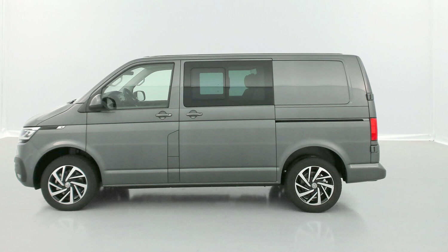 VOLKSWAGEN TRANSPORTER T 6.1 PROCAB L1 2.0 TDI 150ch Business Plus DSG7