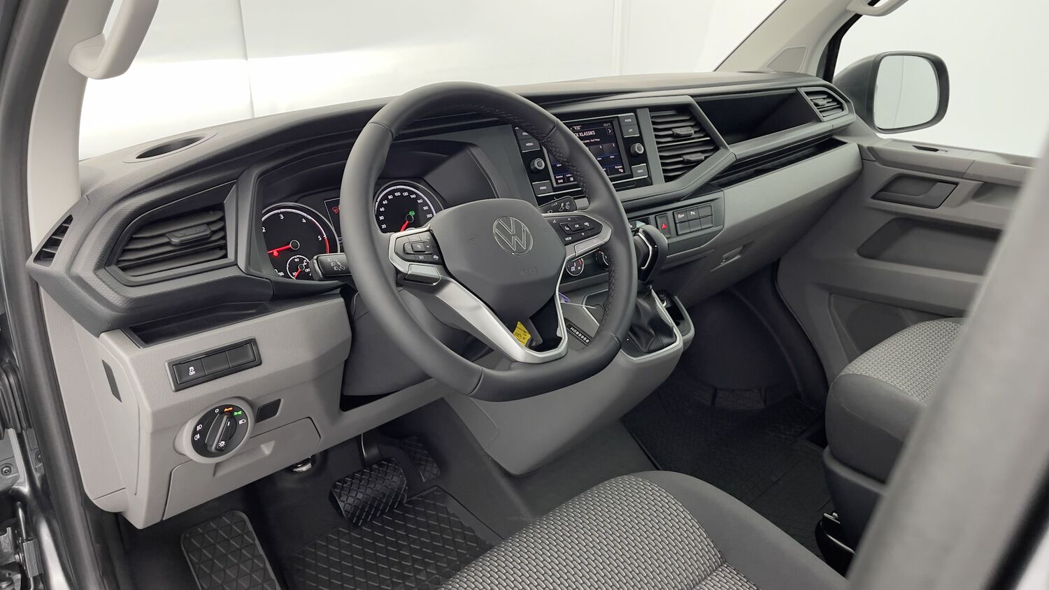 VOLKSWAGEN TRANSPORTER T 6.1 PROCAB L1 2.0 TDI 150ch Business Plus DSG7