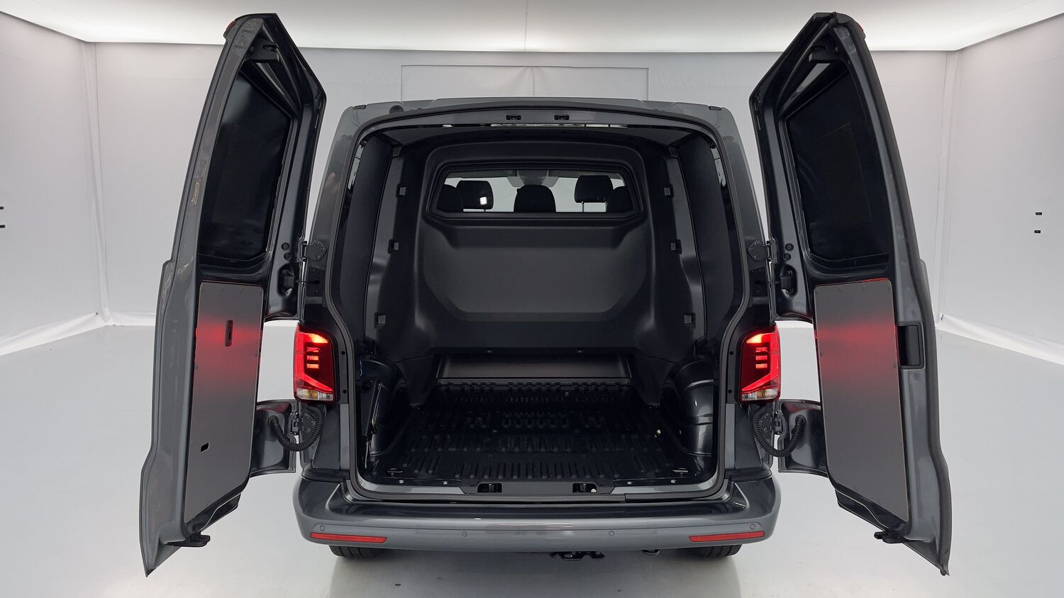 VOLKSWAGEN TRANSPORTER T 6.1 PROCAB L1 2.0 TDI 150ch Business Plus DSG7