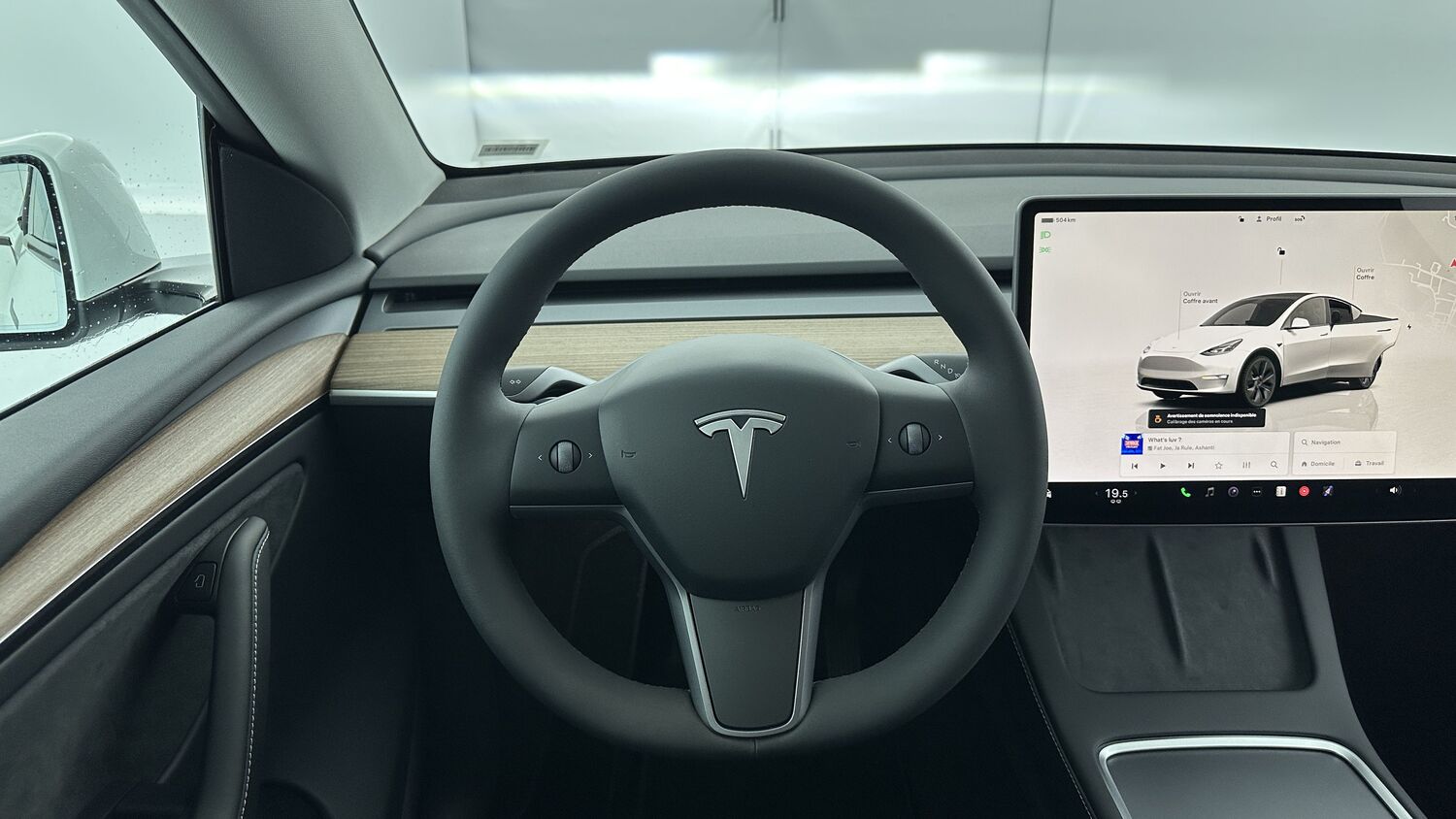 TESLA Model y   Grande Autonomie Propulsion (600km)