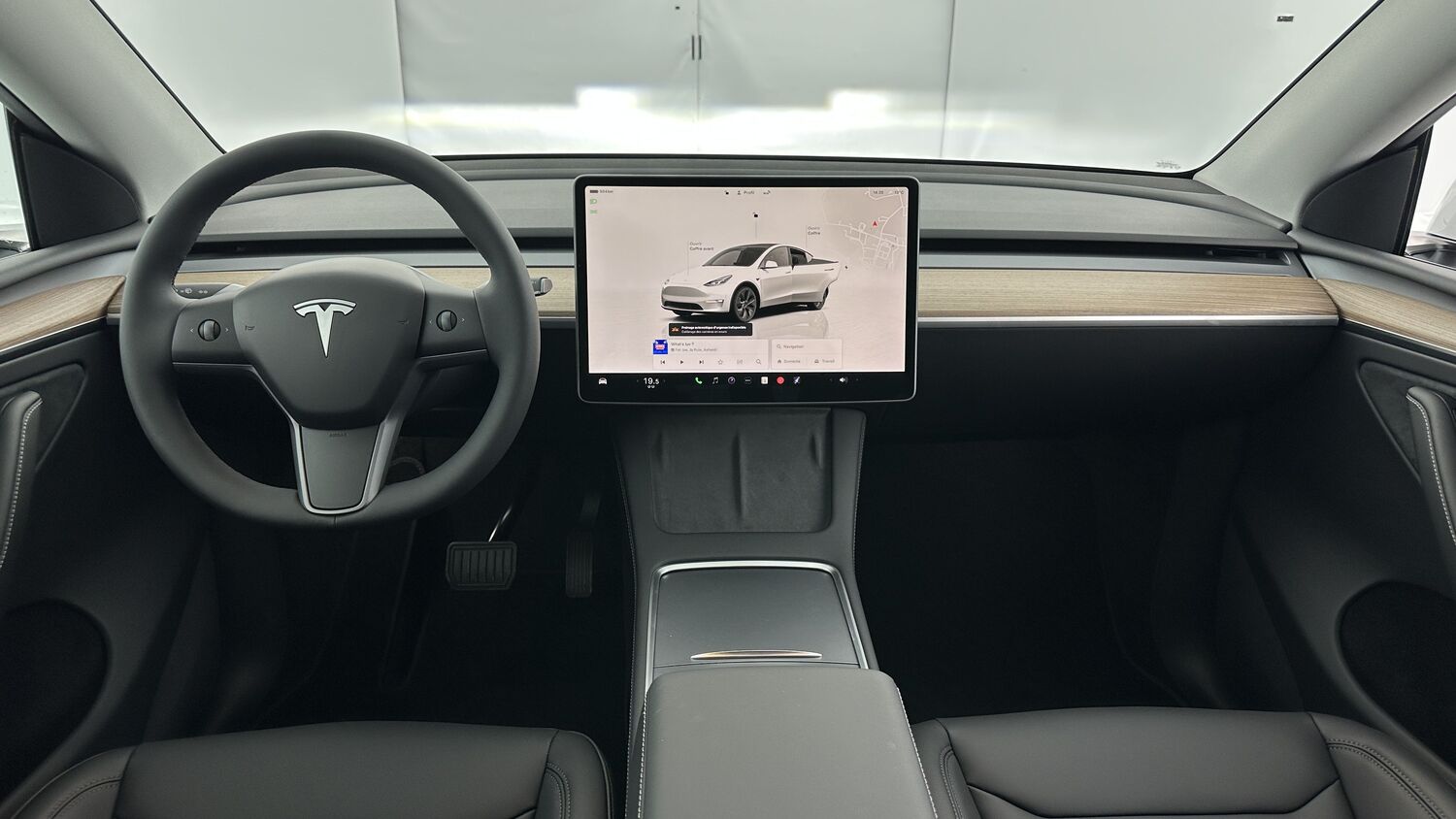 TESLA Model y   Grande Autonomie Propulsion (600km)