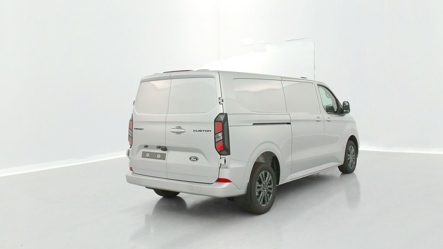 FORD TRANSIT CUSTOM II 320 L2H1 2.0 Ecoblue 170ch Limited BVA8